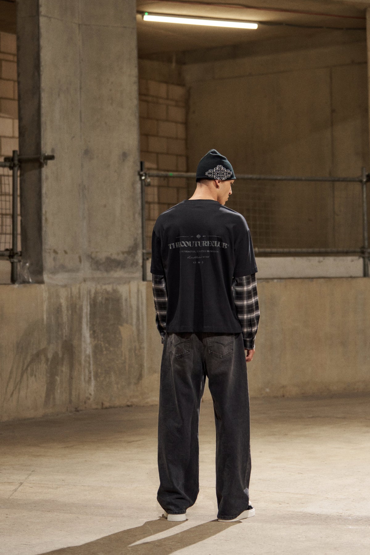 DOUBLE LAYER CHECKED LONG SLEEVE T-SHIRT - BLACK