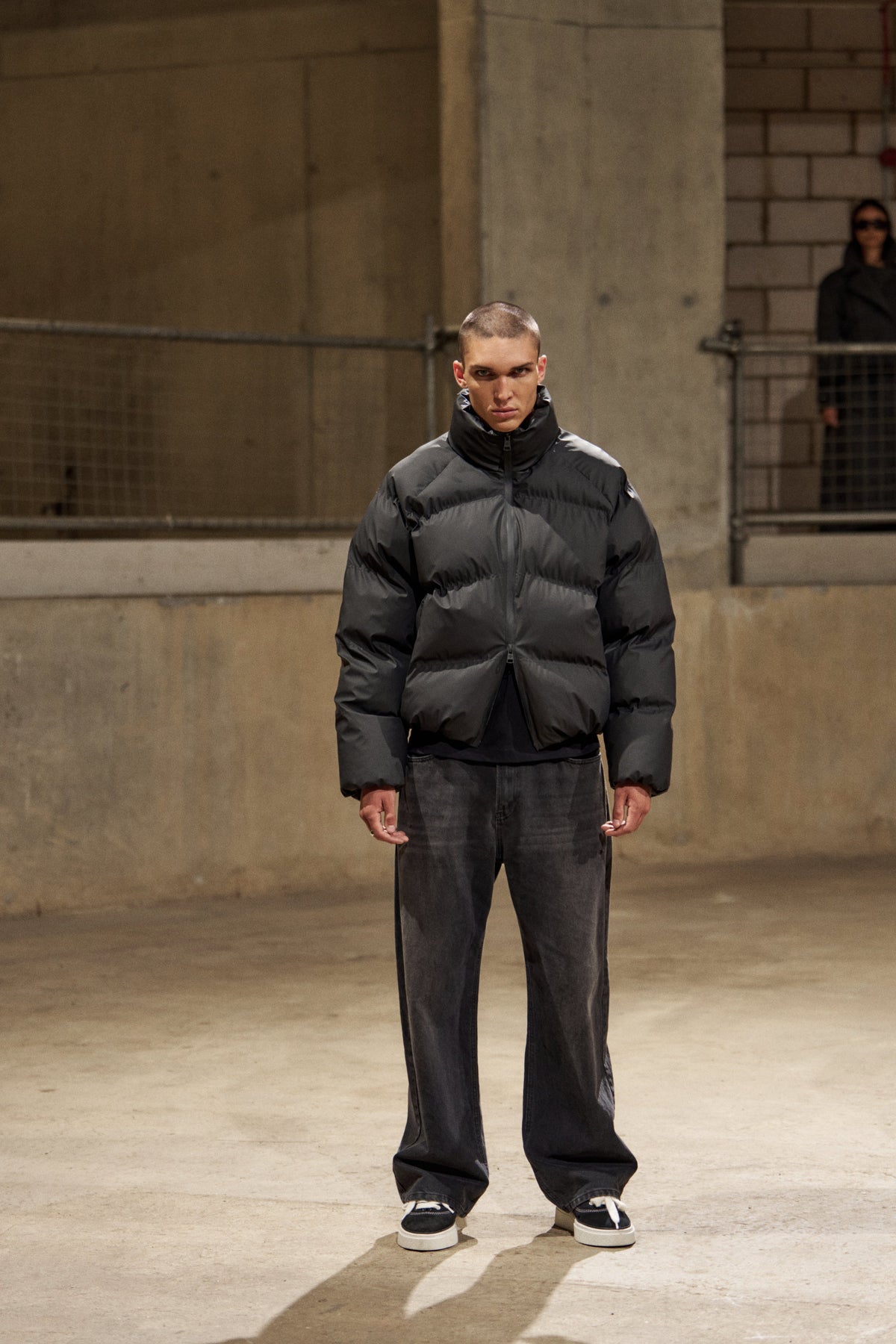 RUBBERISED PUFFER COAT - BLACK