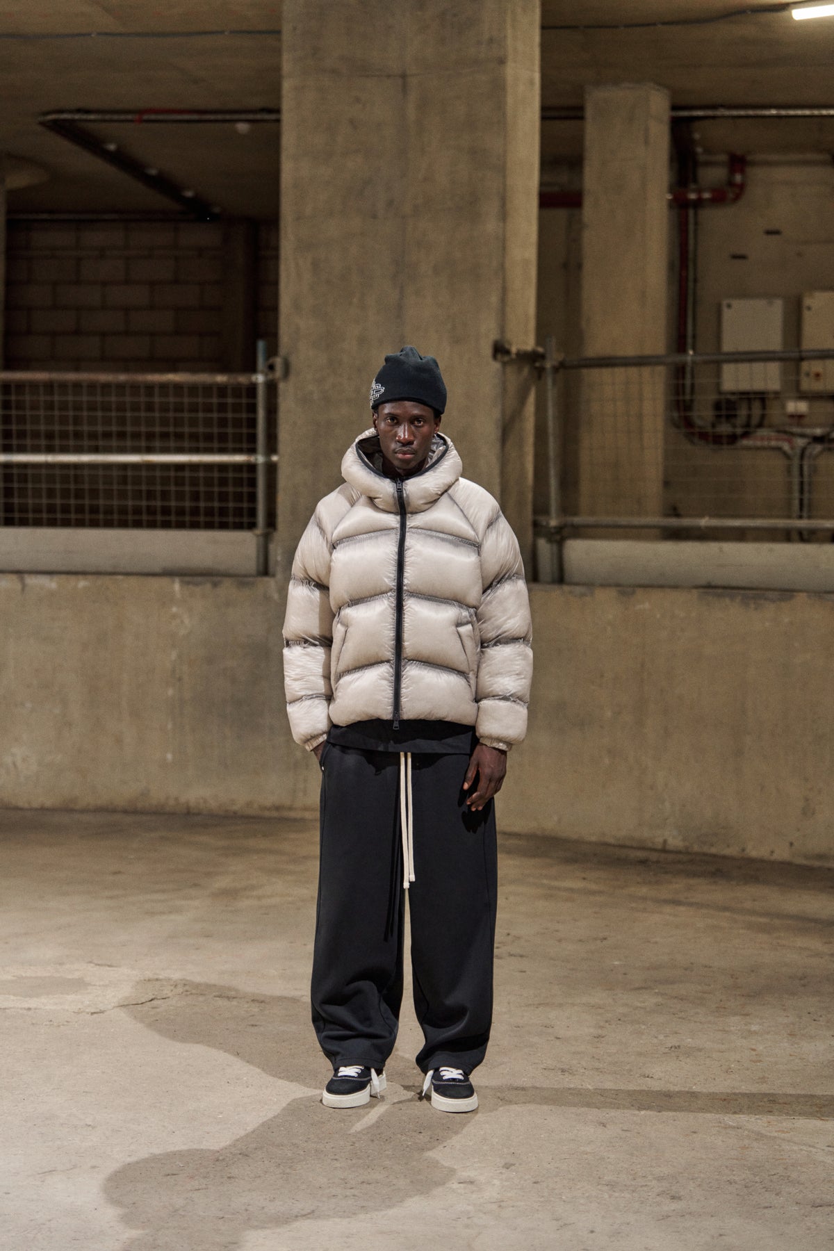 TRANSLUCENT PUFFER COAT - OFF WHITE
