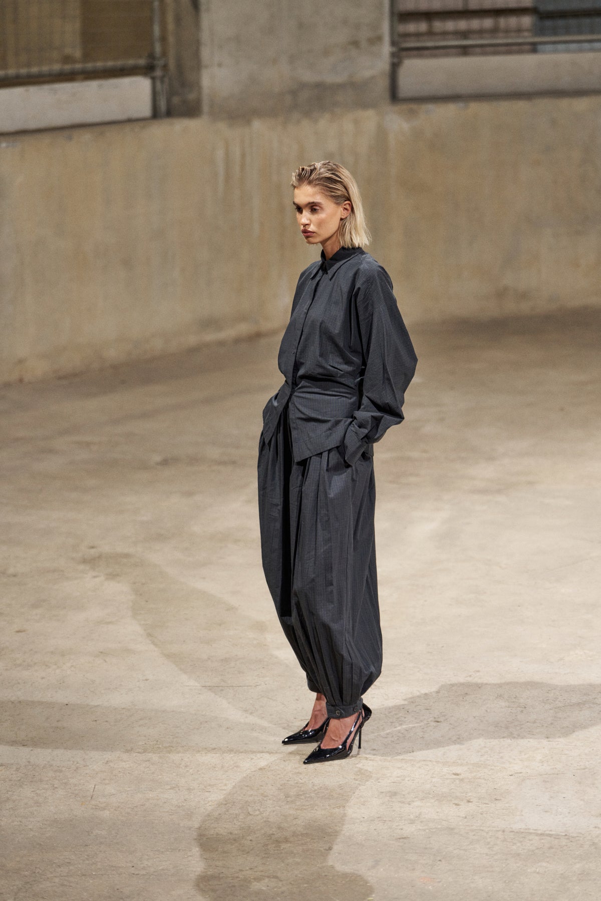 MICRO CHECK BALLOON TROUSERS - NAVY