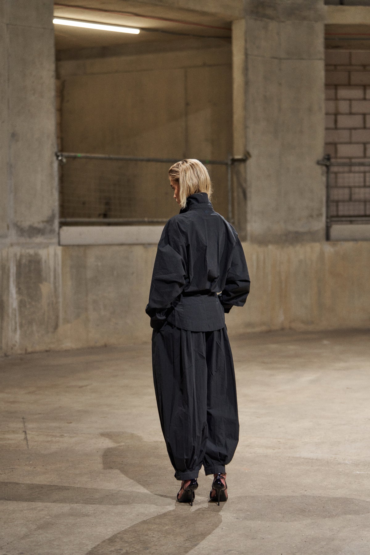 MICRO CHECK BALLOON TROUSERS - NAVY