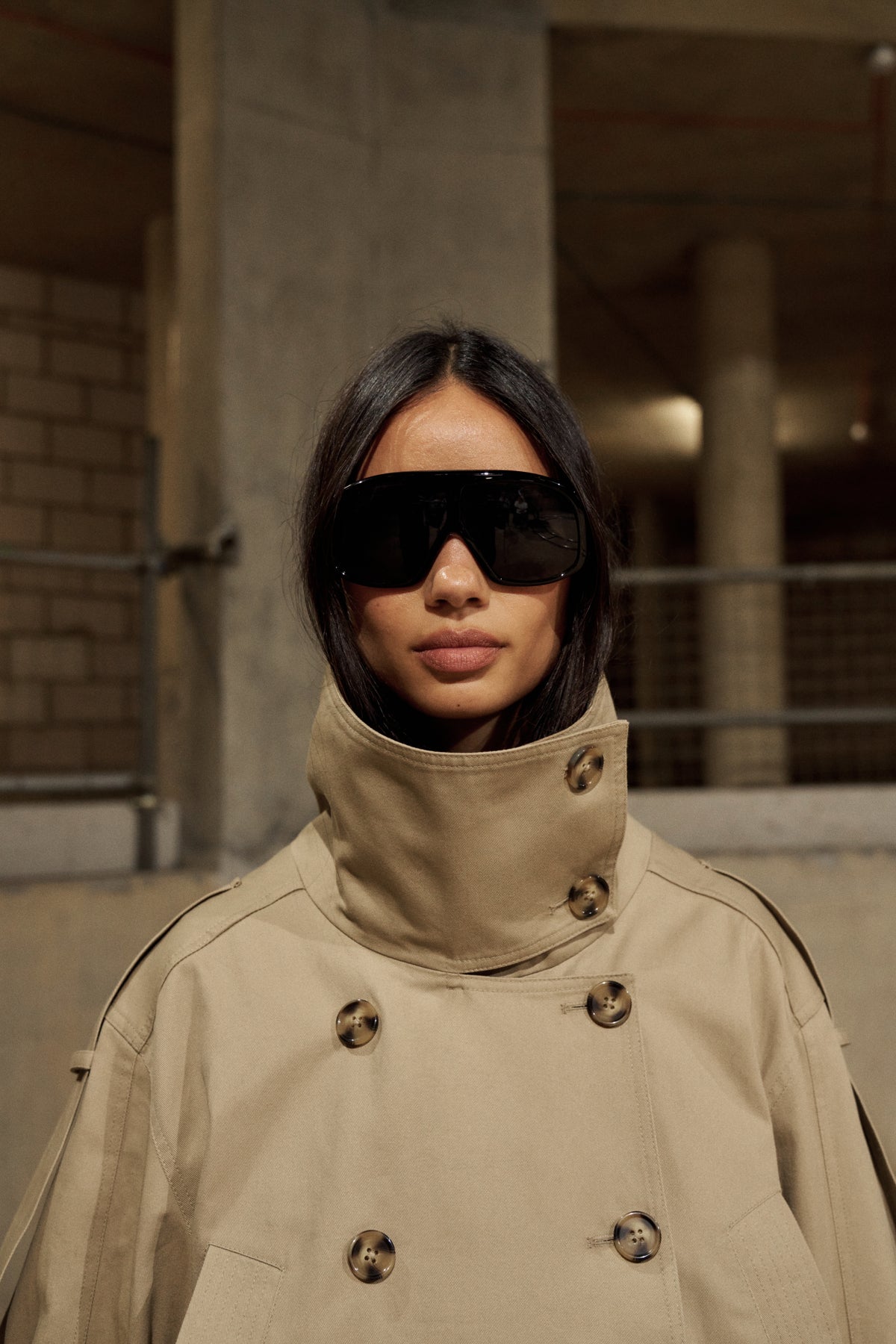 FUNNEL NECK BALLOON HEM SHORT TRENCH - BEIGE