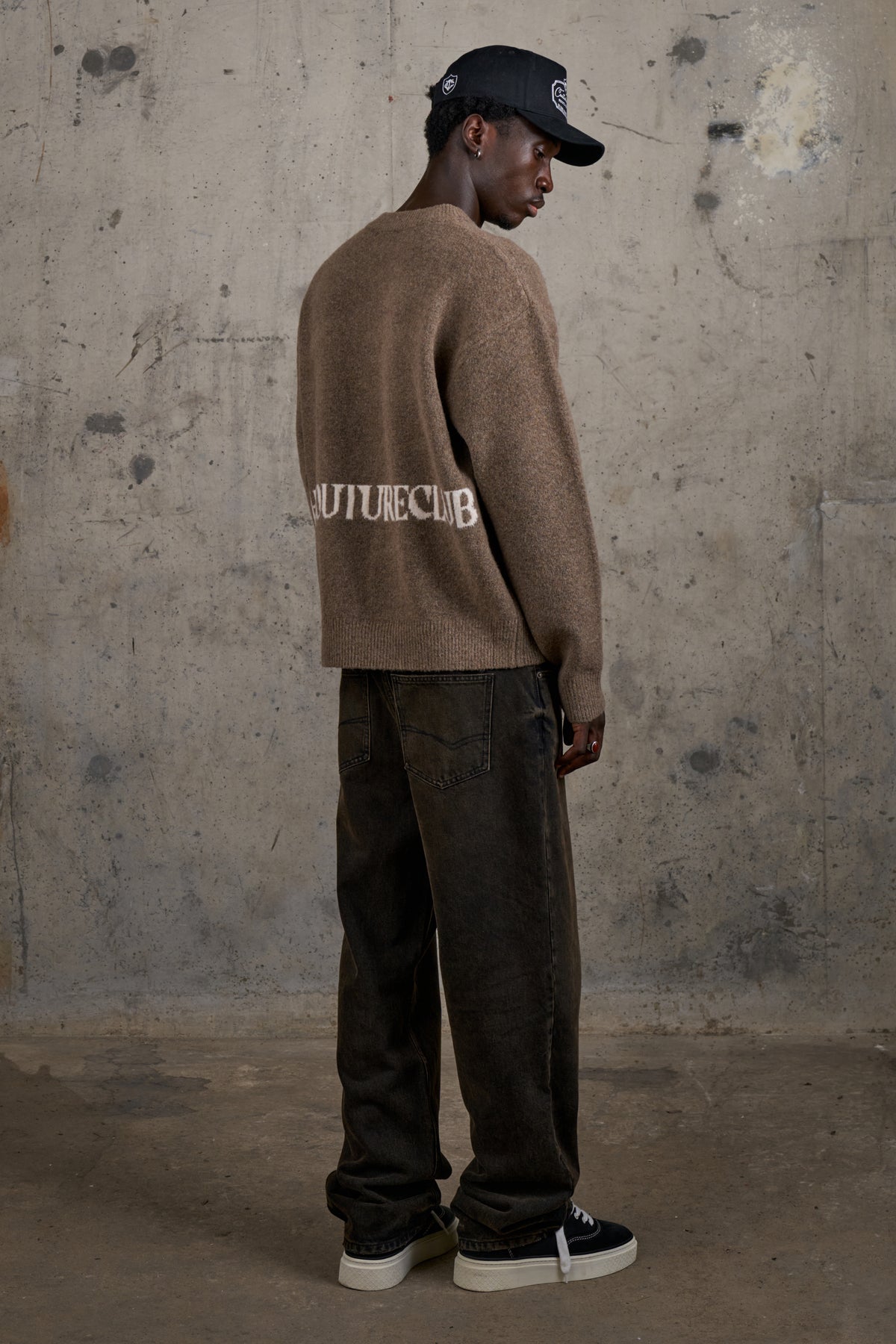 COPYRIGHT BRUSHED KNIT JUMPER - BROWN