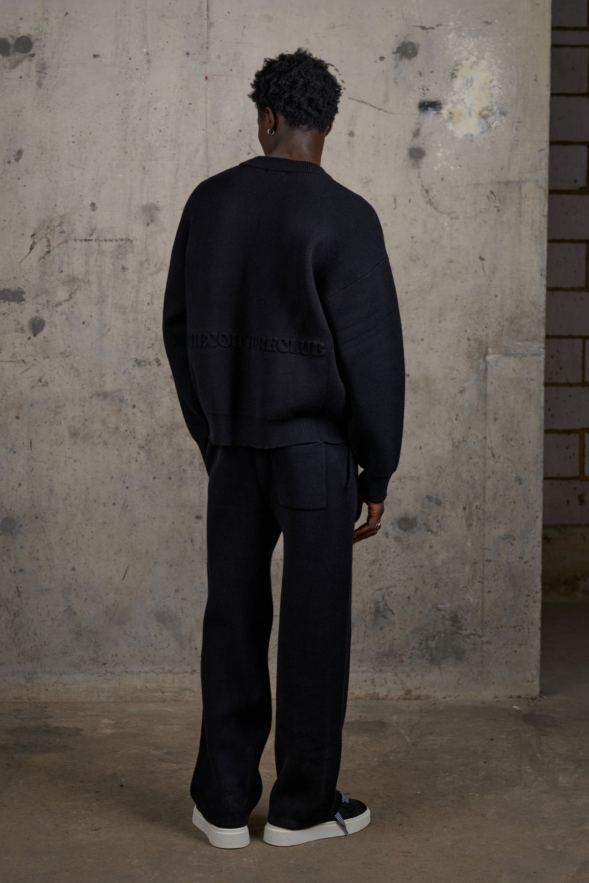 COMPACT KNIT COPYRIGHT CREW - BLACK