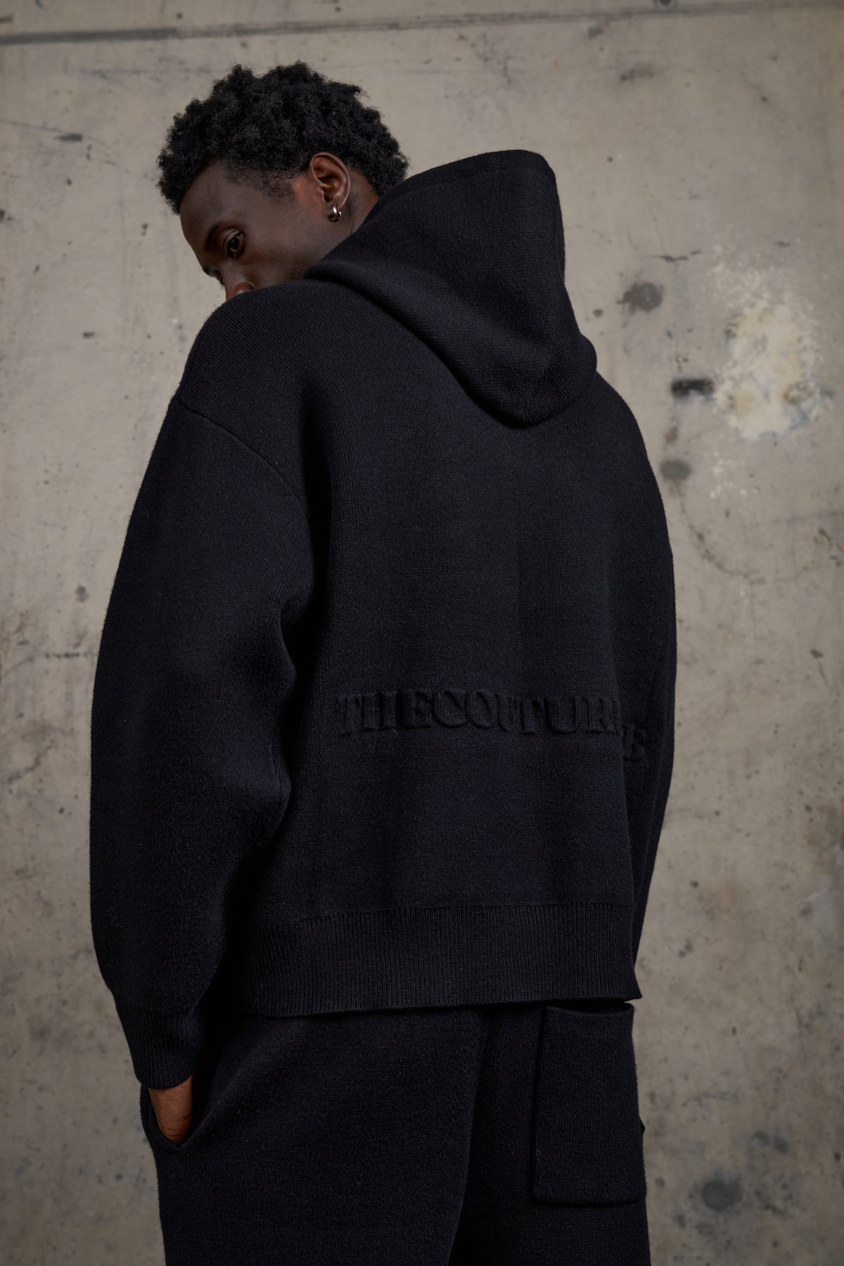 COMPACT KNIT COPYRIGHT HOODIE - BLACK