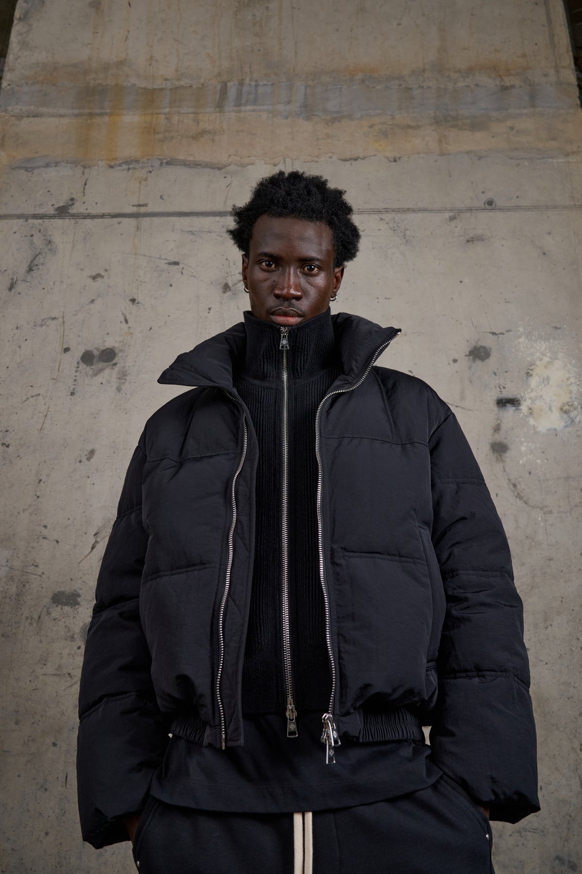 KNITTED PANEL PUFFER COAT - BLACK