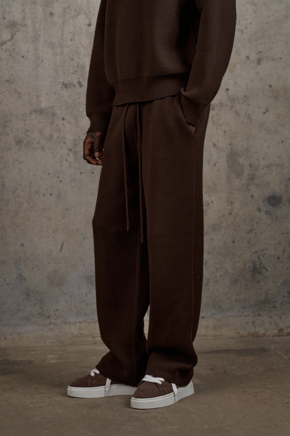 COMPACT KNIT COPYRIGHT JOGGERS - BROWN