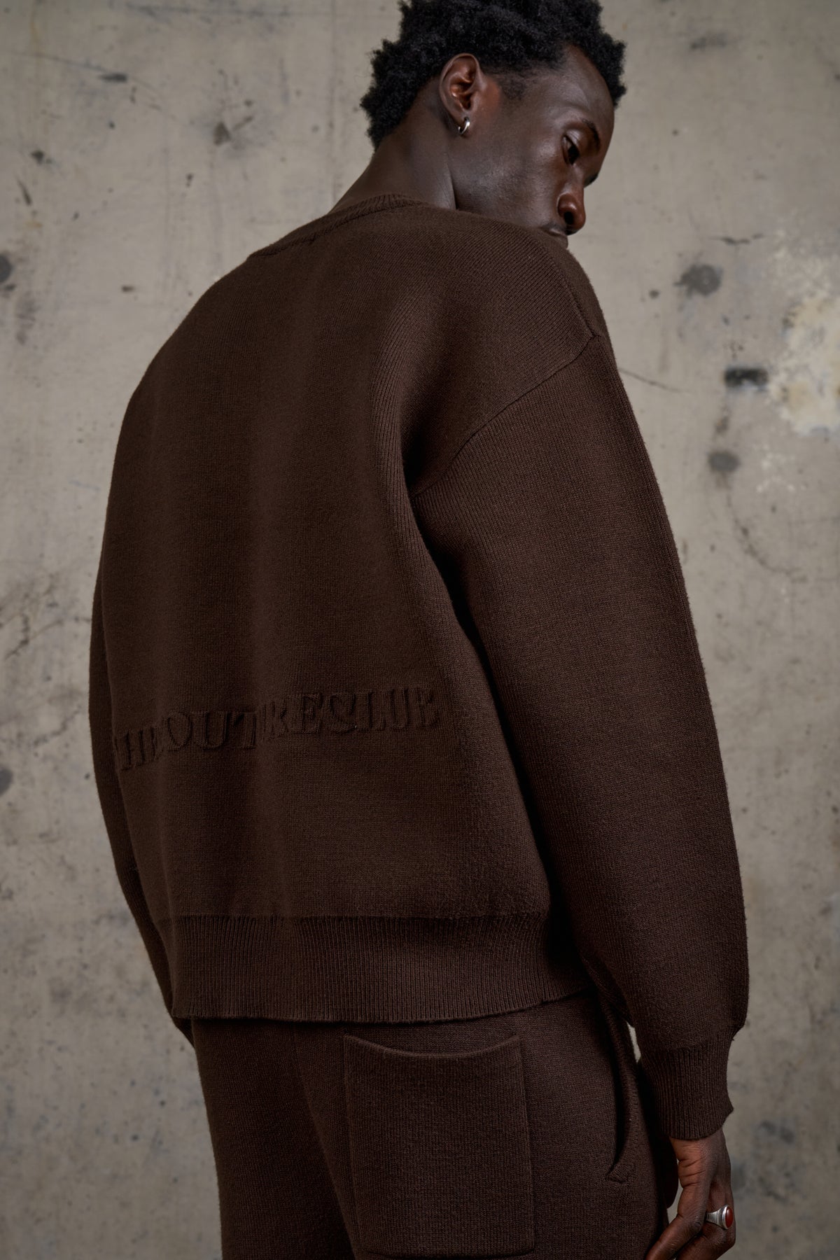 COMPACT KNIT COPYRIGHT CREW - BROWN