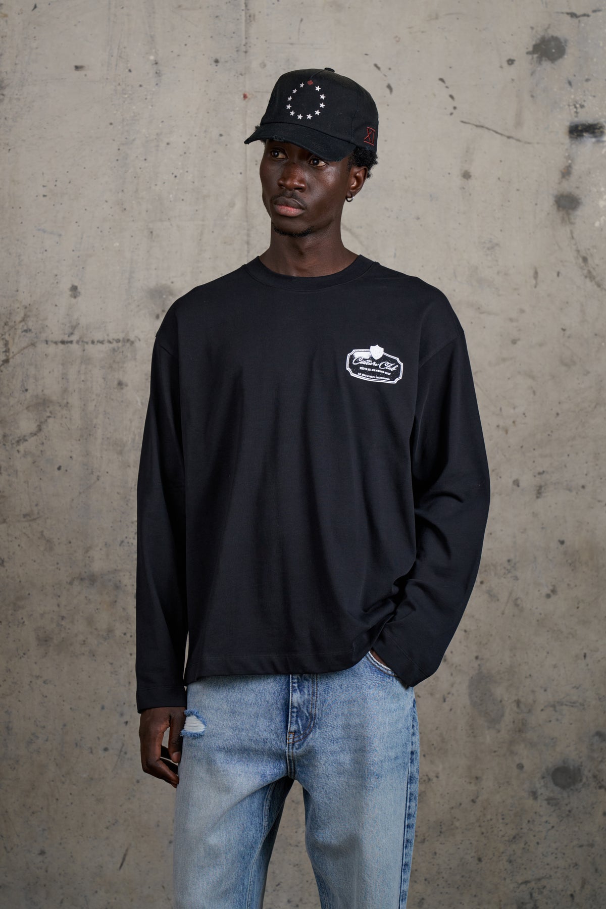 PRIVATE MEMBERS CLUB LONG SLEEVE T-SHIRT - BLACK