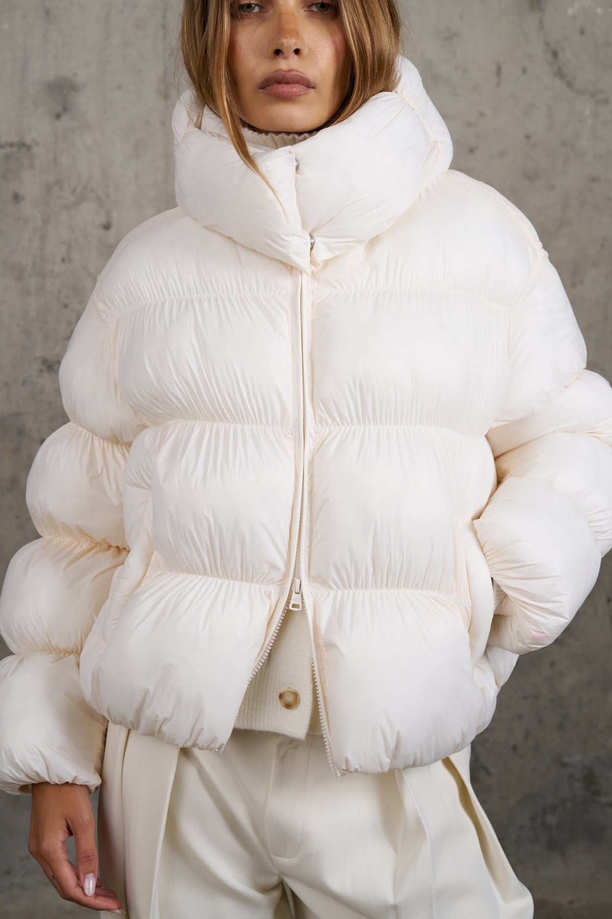 BUBBLE HOODED PUFFER COAT - OFF WHITE
