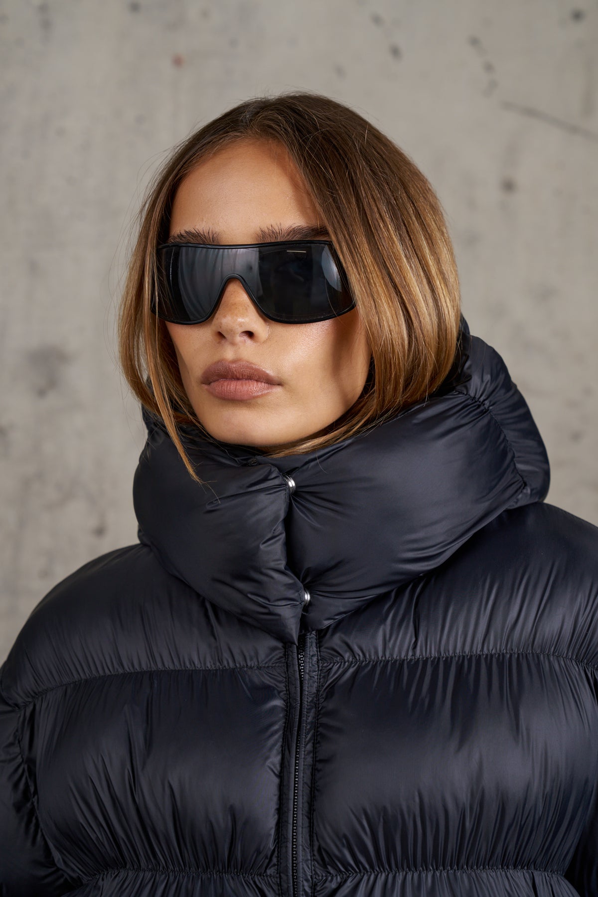 BUBBLE HOODED PUFFER COAT - BLACK