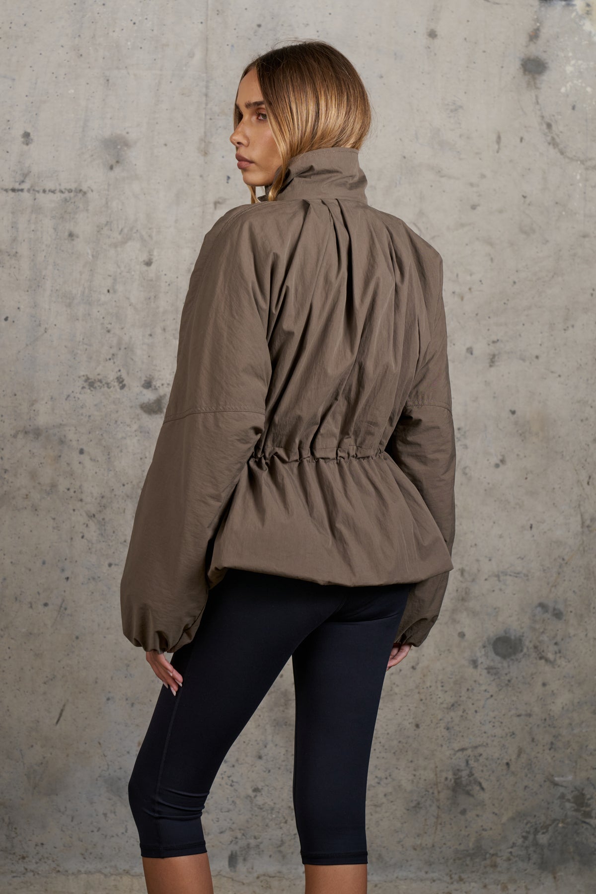 CINCHED WAIST FUNNEL NECK PADDED JACKET - BROWN