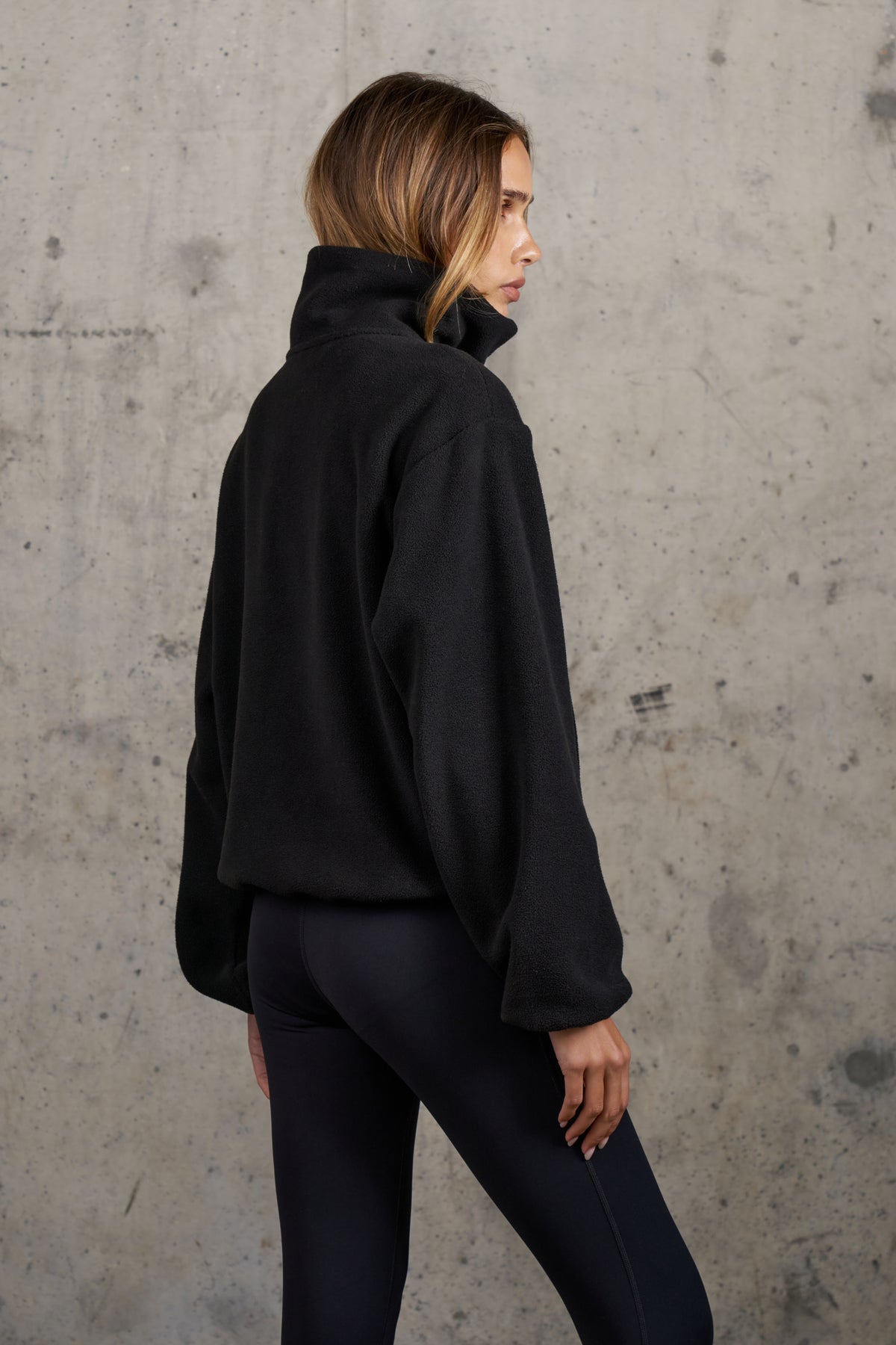 COMPACT FLEECE QUARTER ZIP - BLACK