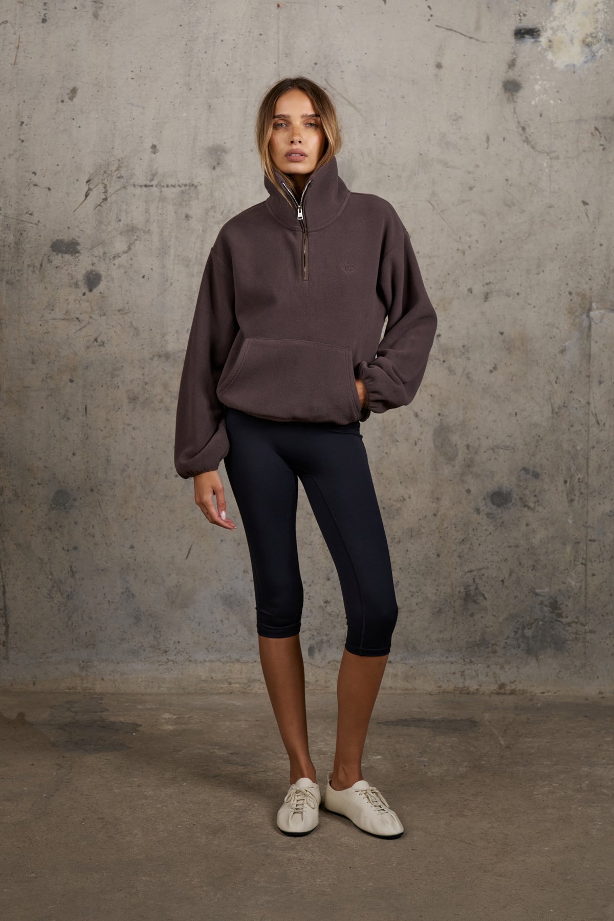 COMPACT FLEECE QUARTER ZIP - BROWN