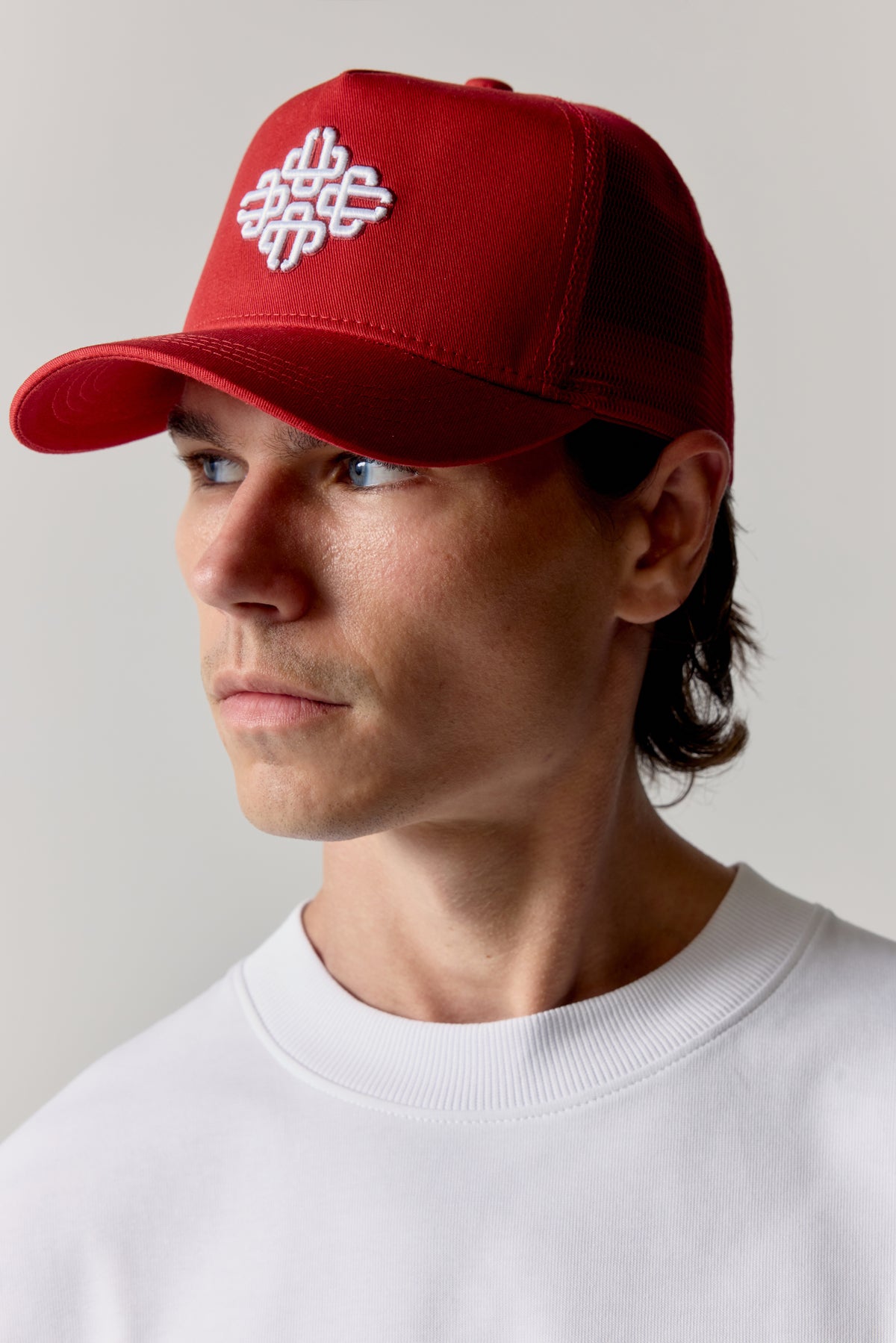 EMBLEM EMBROIDERED MESH BACK CAP - RED