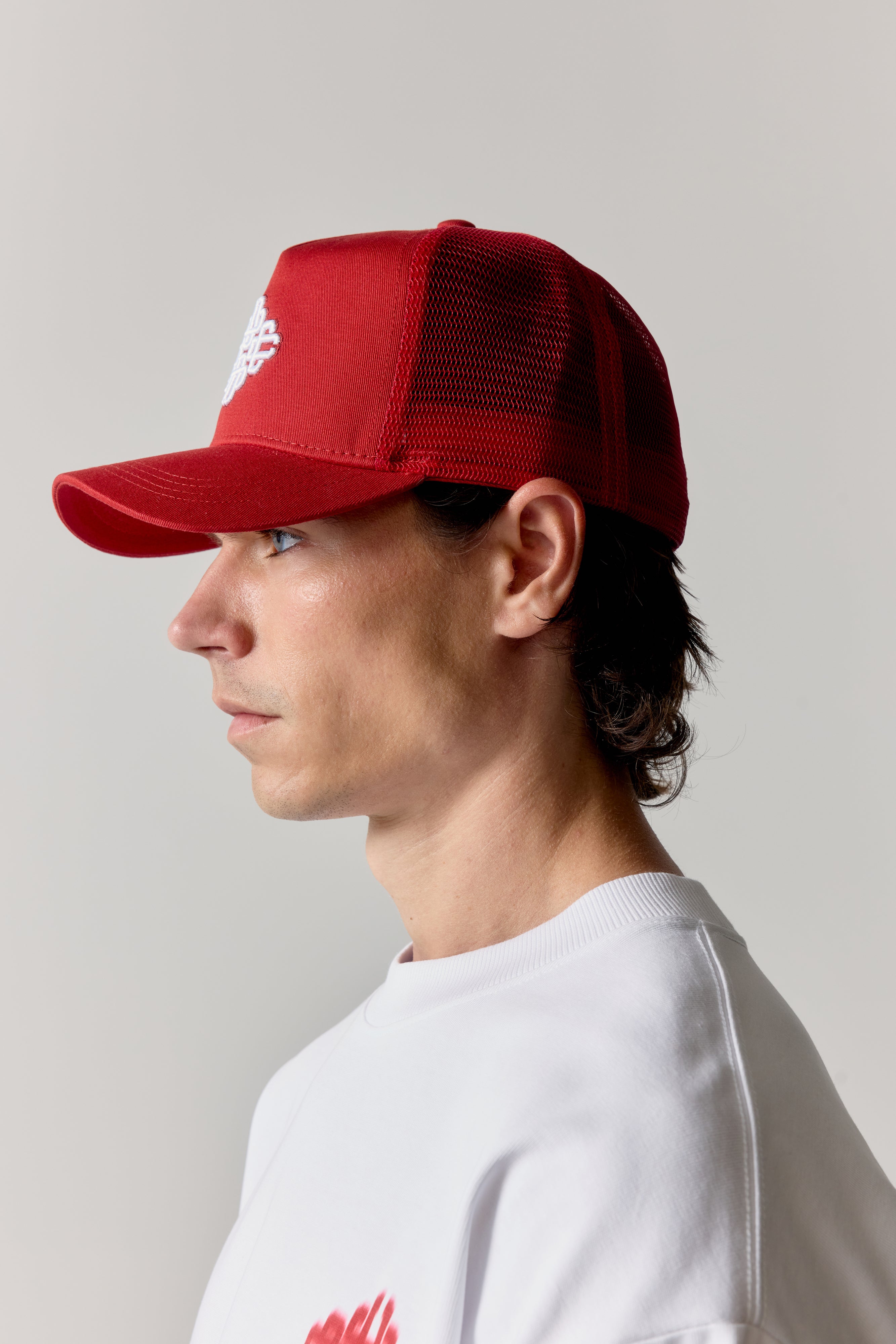 EMBLEM EMBROIDERED MESH BACK CAP - RED