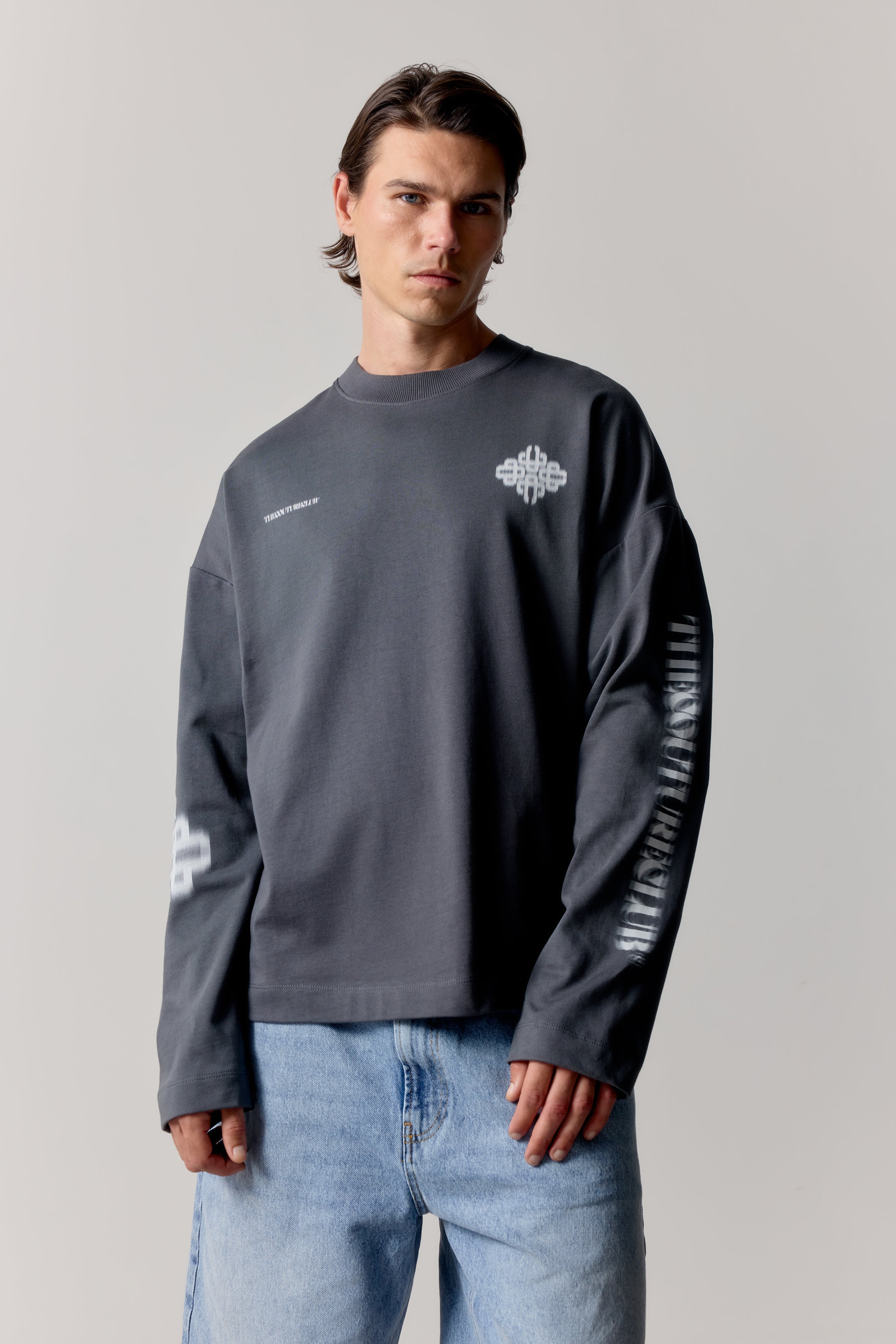 MOTION BLURRED LONG SLEEVE T-SHIRT - CHARCOAL