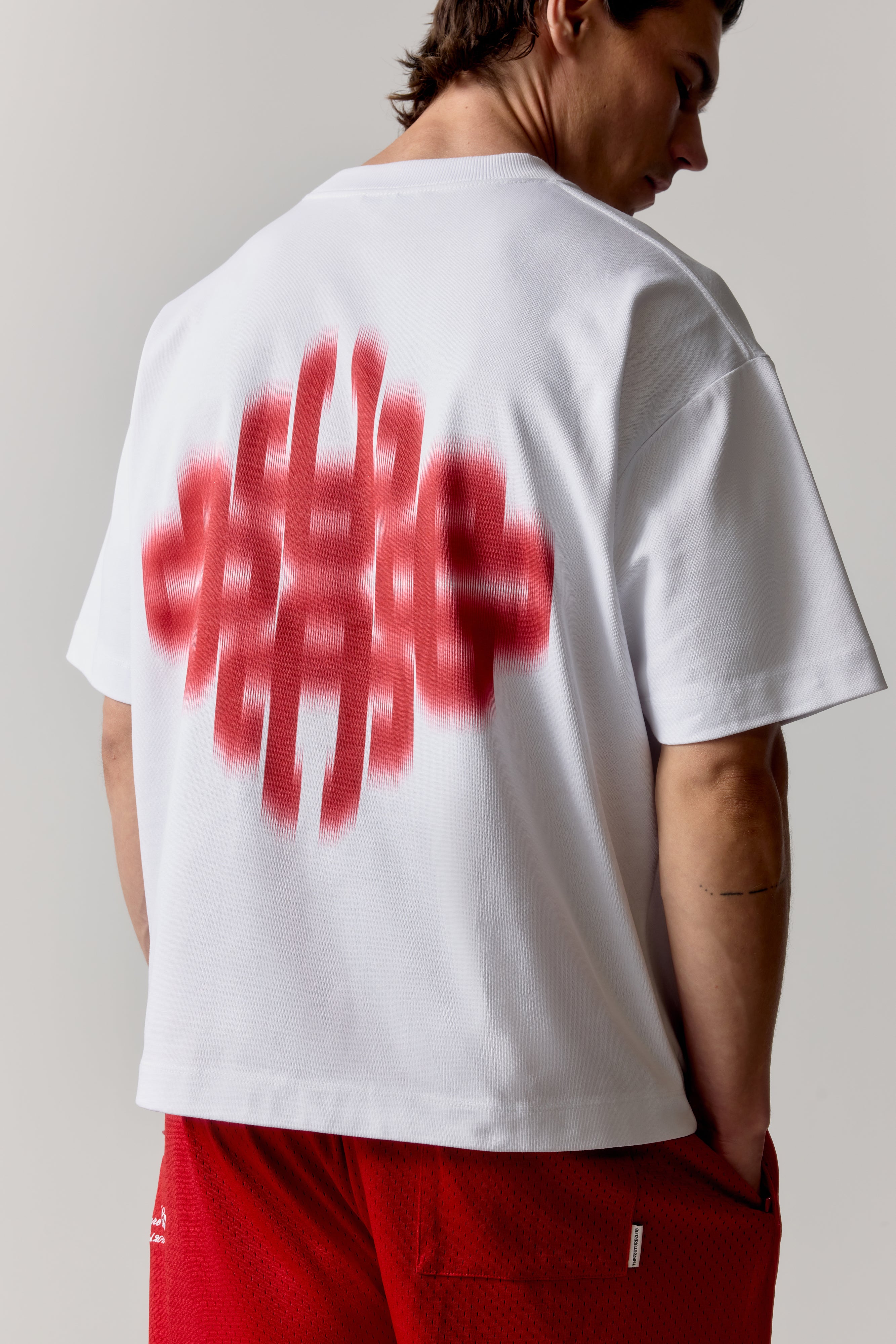 MOTION BLURRED EMBLEM T-SHIRT - RED