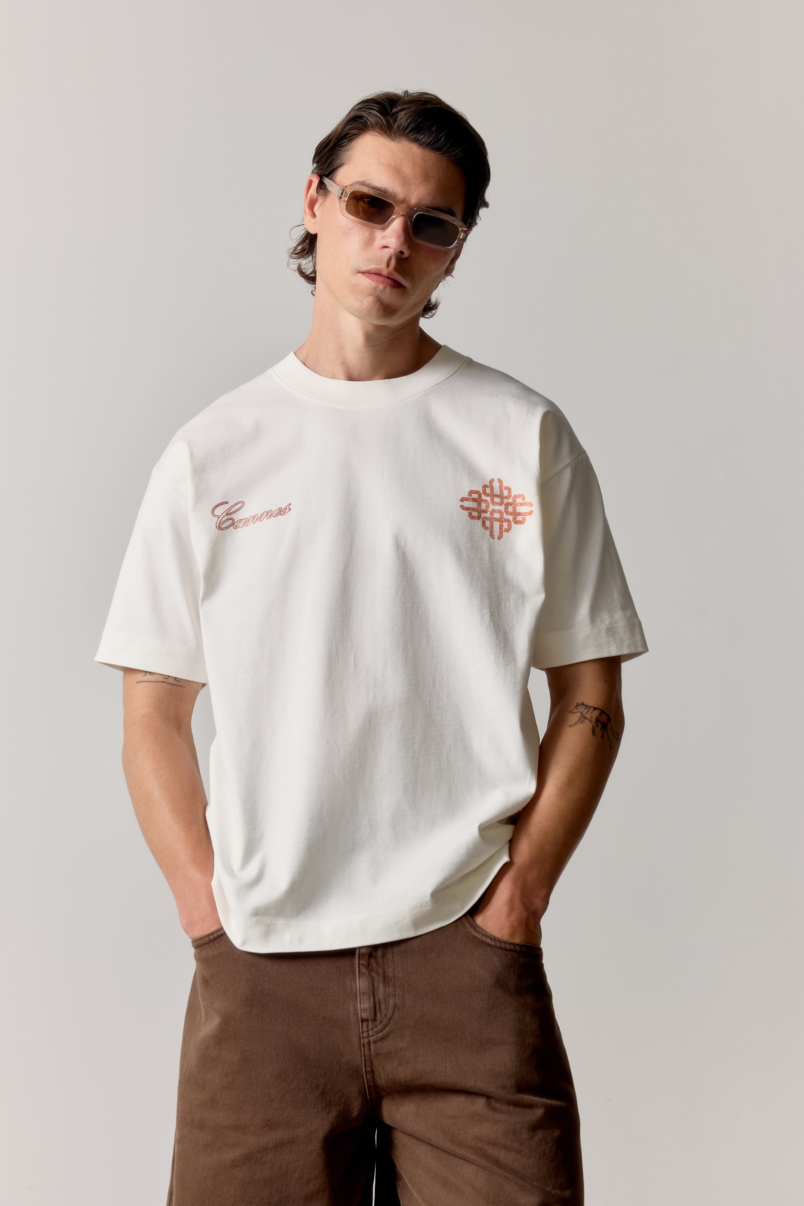 VINTAGE CANNES GRAPHIC T-SHIRT - OFF WHITE