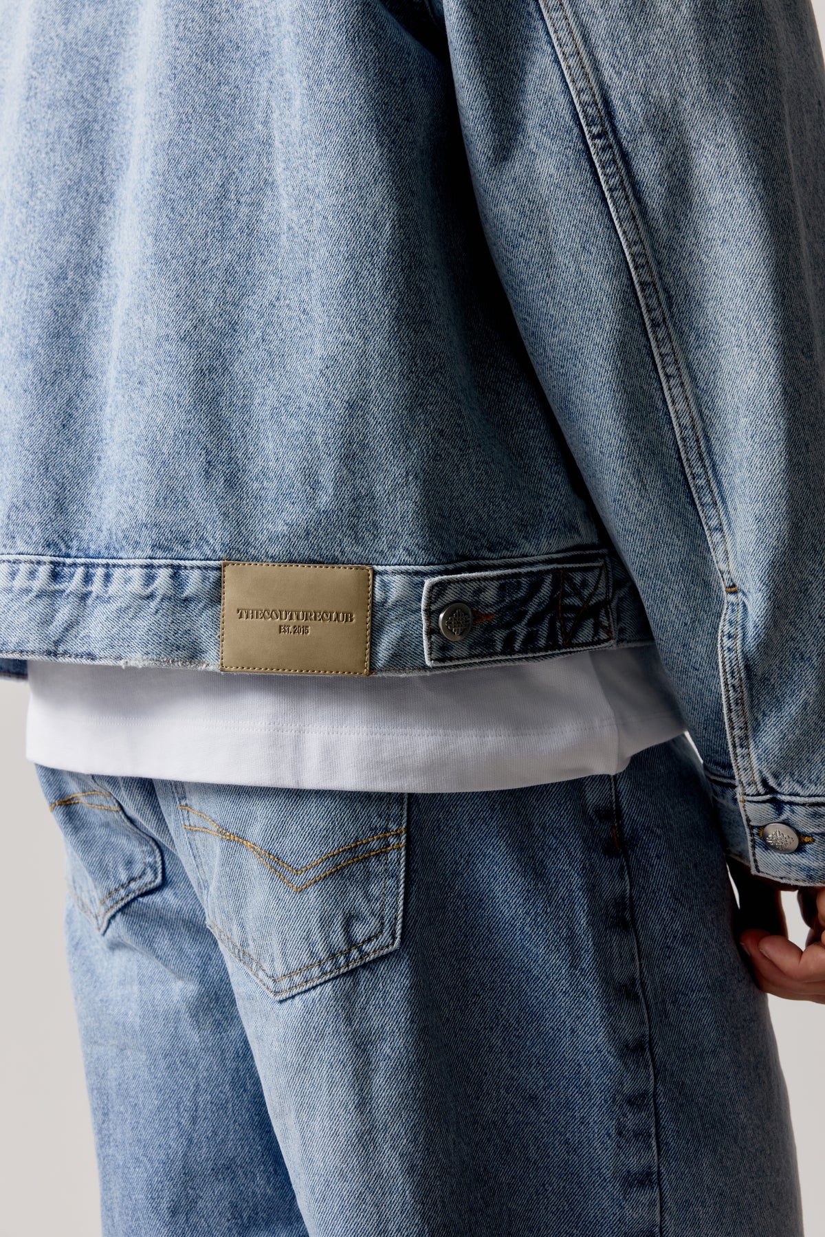 WASHED DENIM TRUCKER JACKET - BLUE WASH