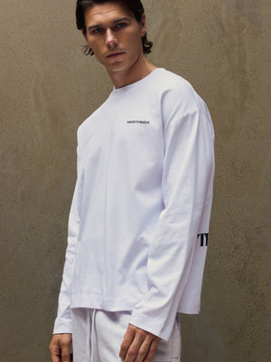 COPYRIGHT GRAPHIC PRINT LONG SLEEVE T-SHIRT - WHITE