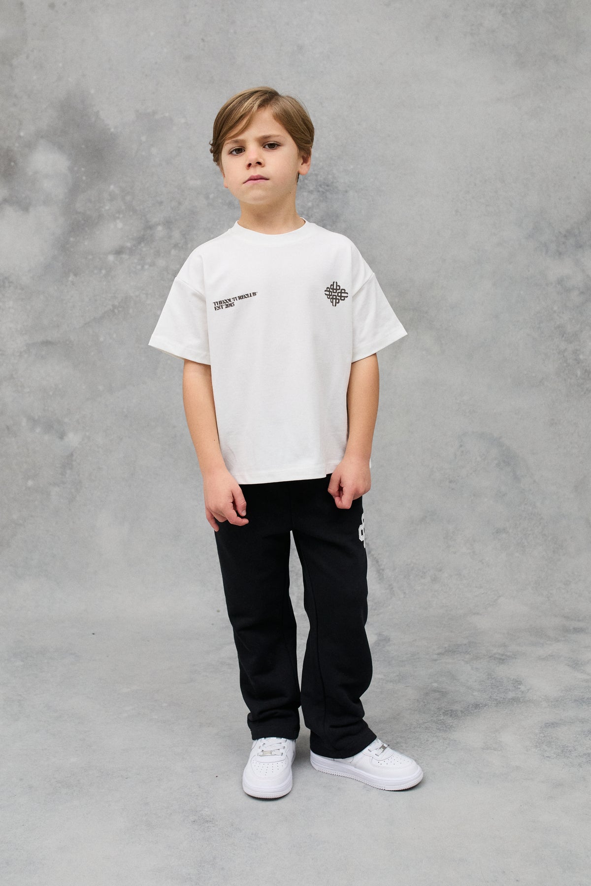 KIDS BLURRED GRAPHIC EMBLEM T-SHIRT - OFF WHITE