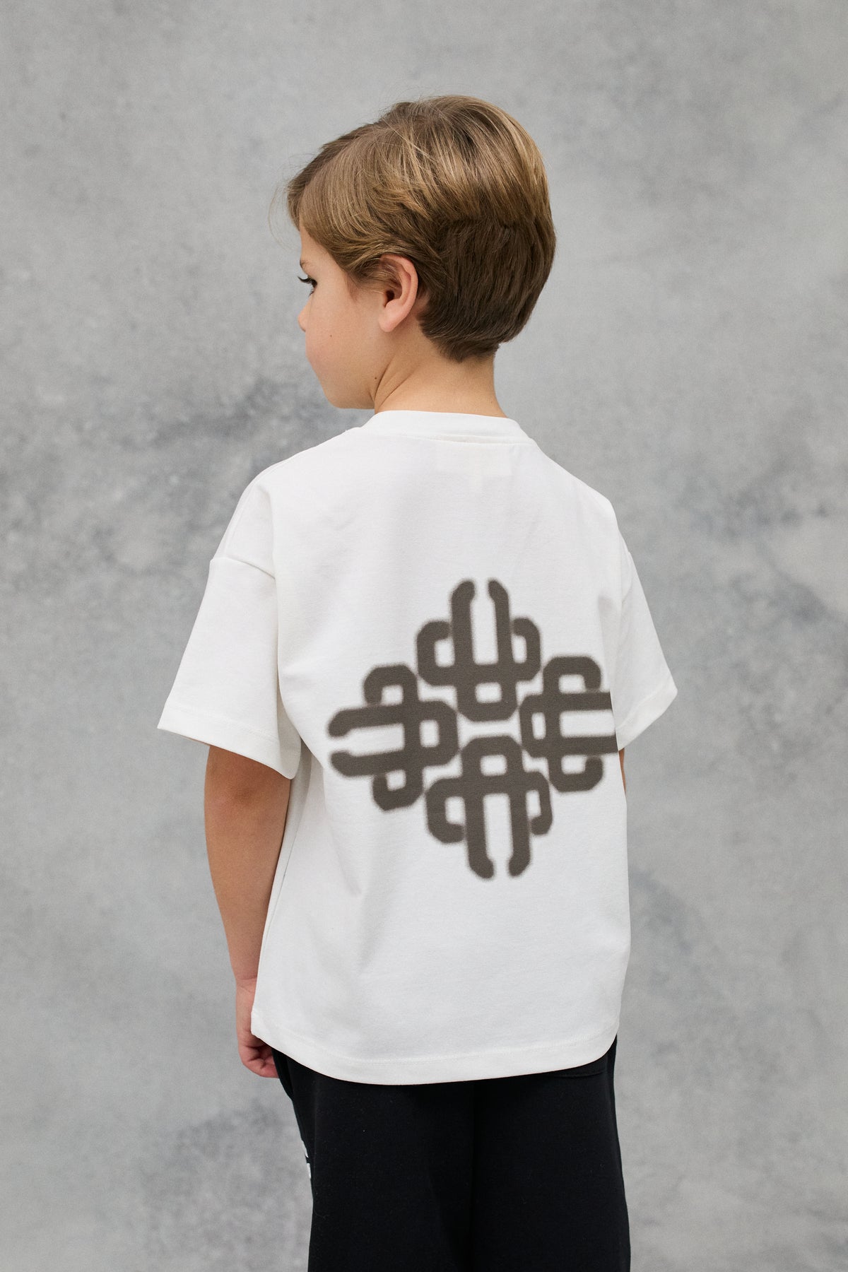 Blurred Graphic Emblem T-Shirt - Off White