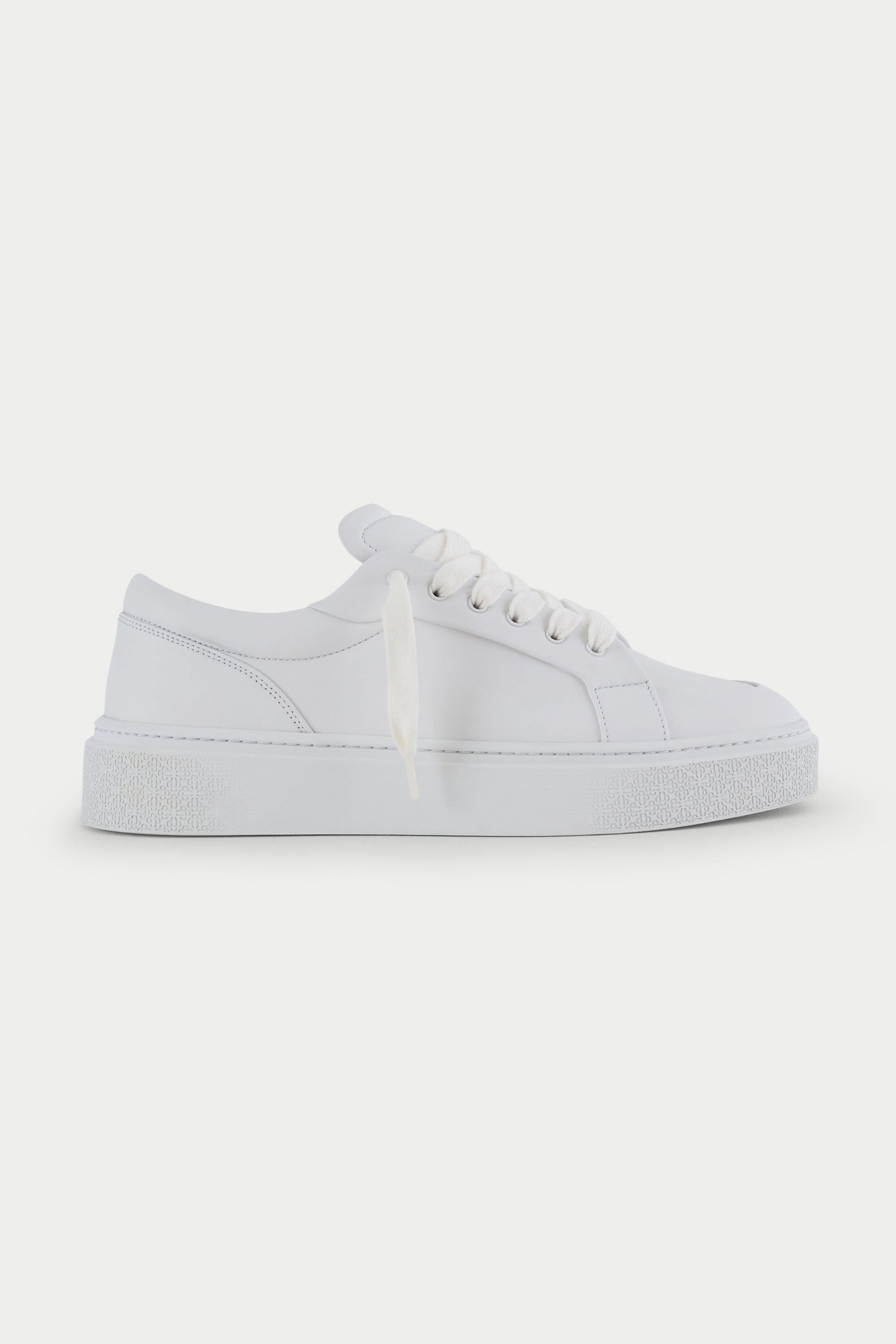 AXIS SNEAKER - CHALK WHITE