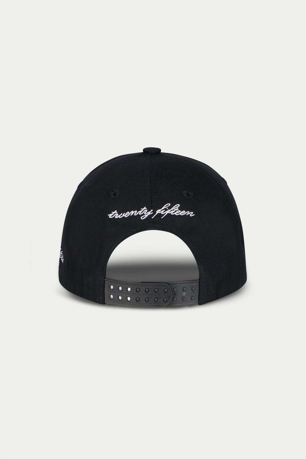 EMBLEM EMBROIDERY CAP - BLACK/WHITE