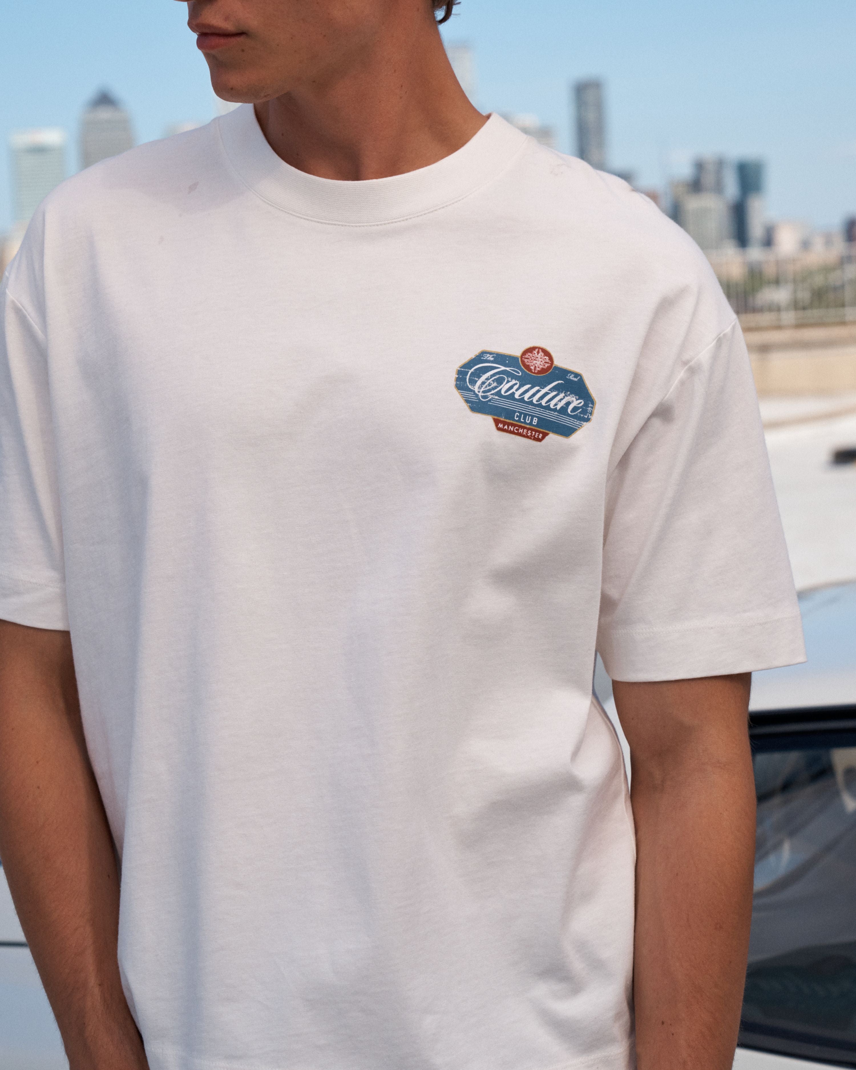 VINTAGE SCRIPT GRAPHIC T-SHIRT - OFF WHITE