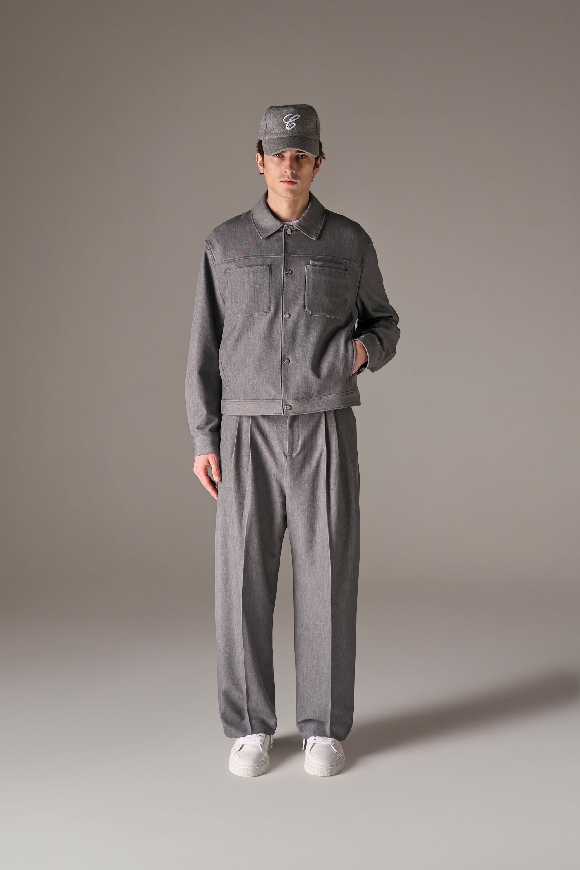 BARREL LEG TAILORED TROUSERS - GREY