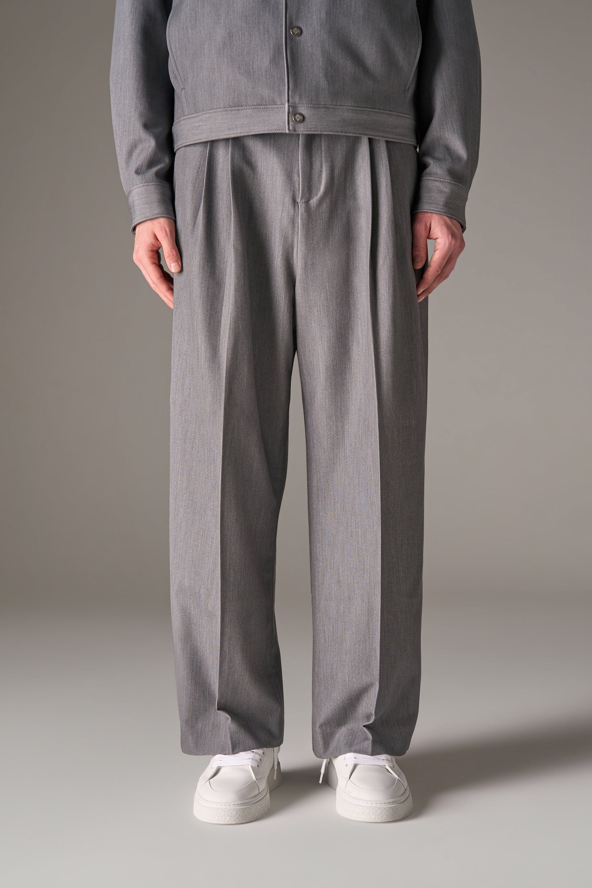 BARREL LEG TAILORED TROUSERS - GREY