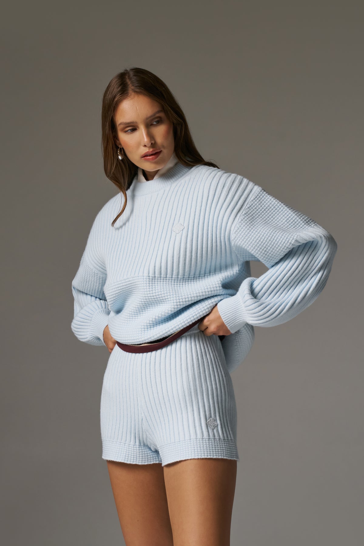 CONTRAST KNIT OVERSIZED CREW - LIGHT BLUE