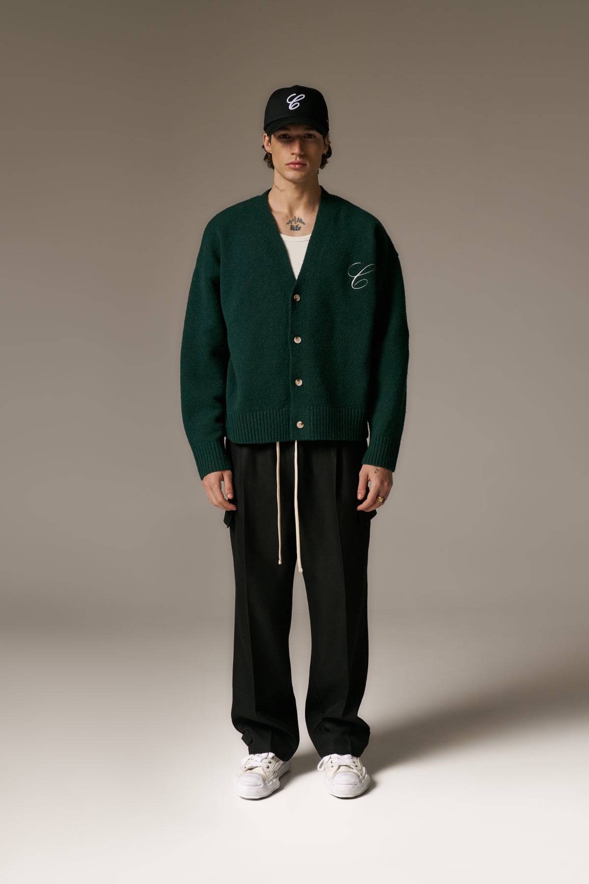 C EMBROIDERY KNITTED CARDIGAN - FOREST GREEN