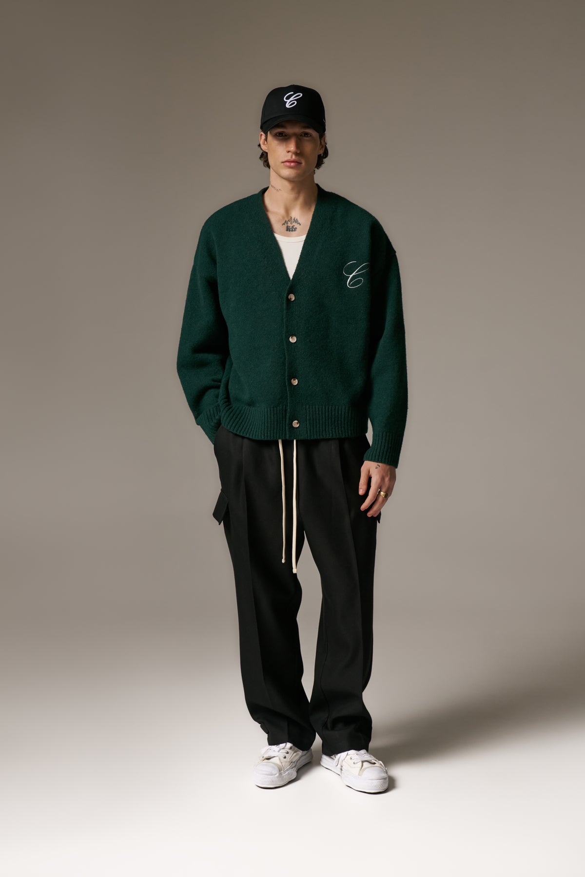 C EMBROIDERY KNITTED CARDIGAN - FOREST GREEN