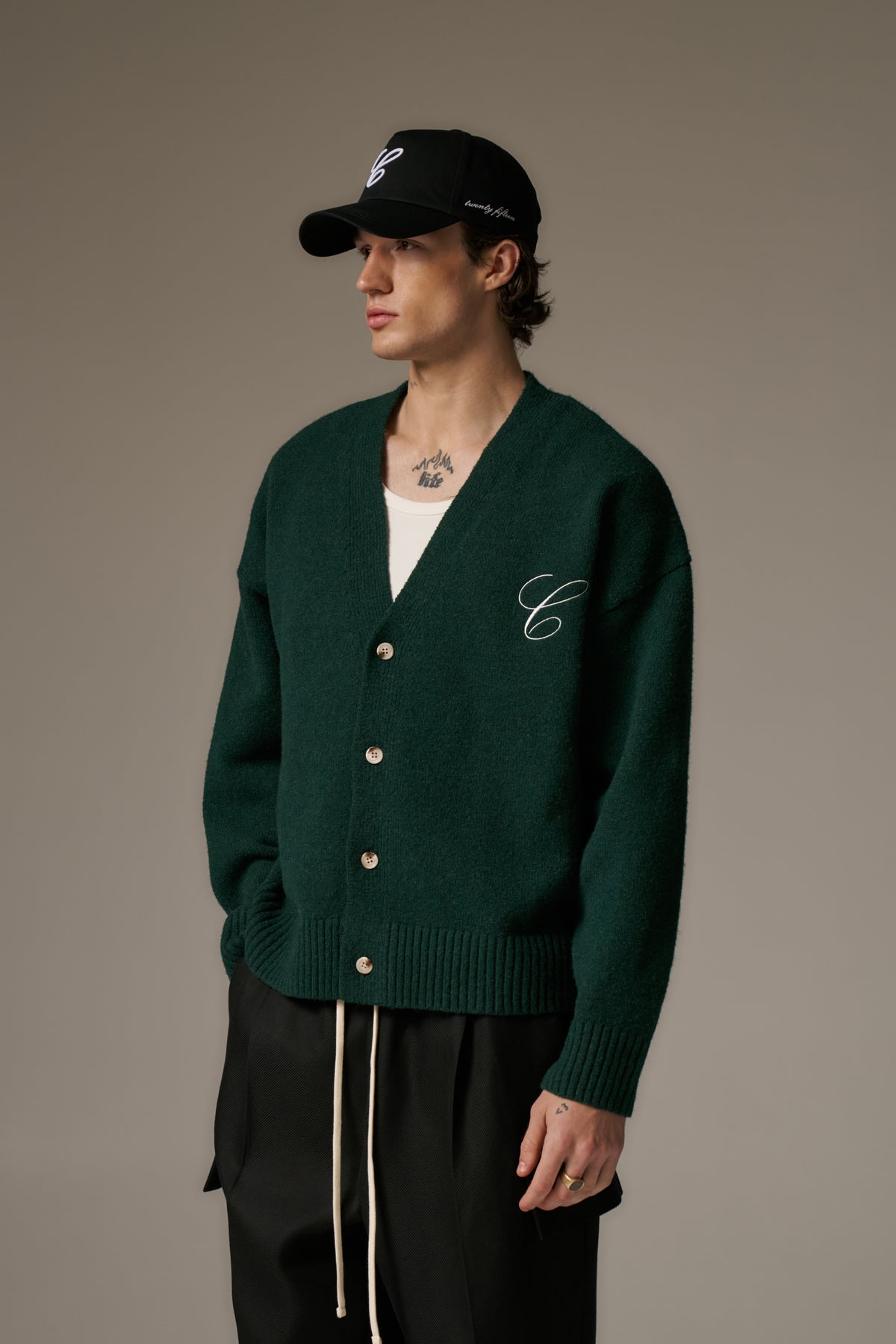 C EMBROIDERY KNITTED CARDIGAN - FOREST GREEN