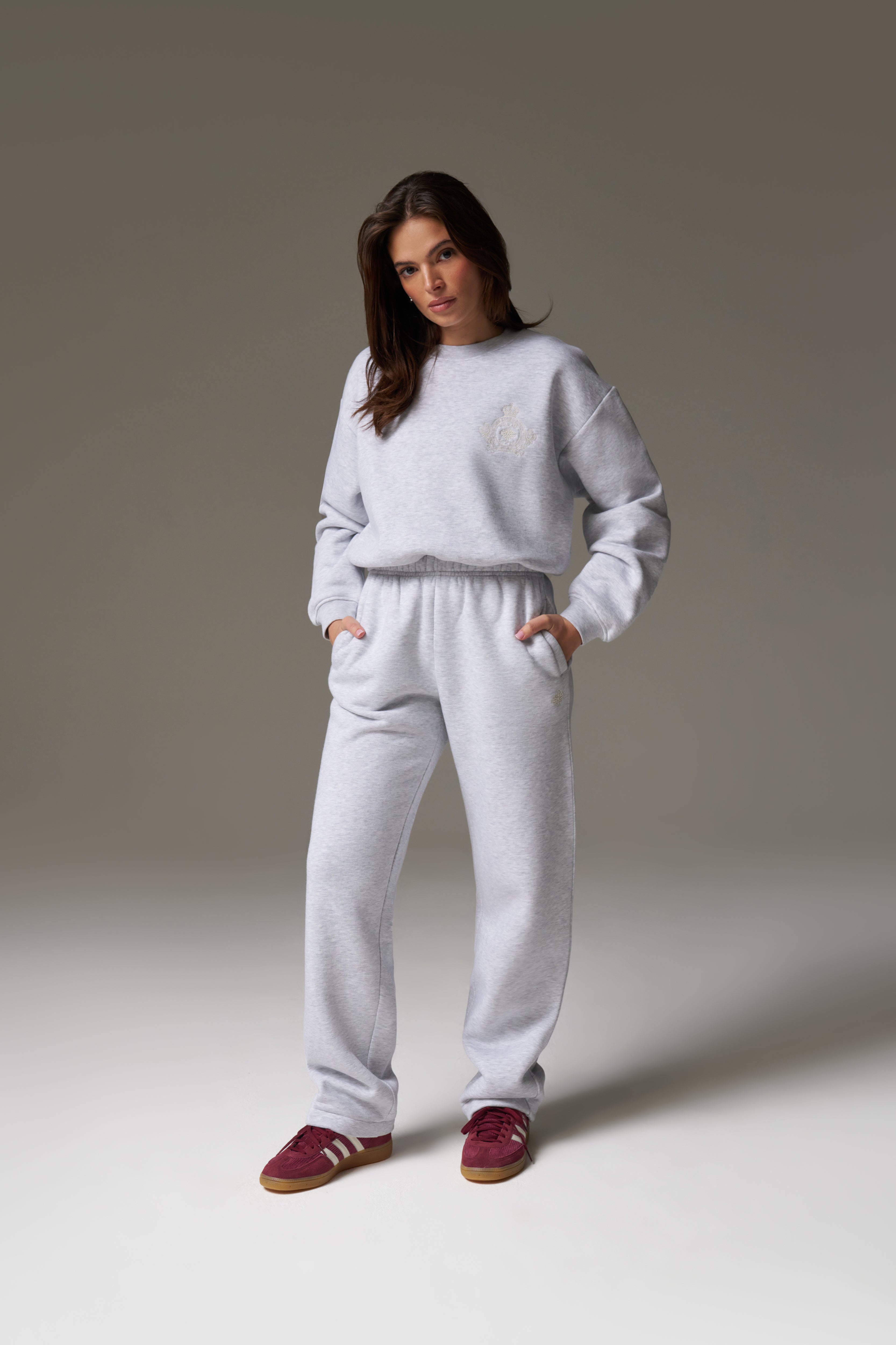 EMBROIDERED CREST SWEATSHIRT - GREY MARL