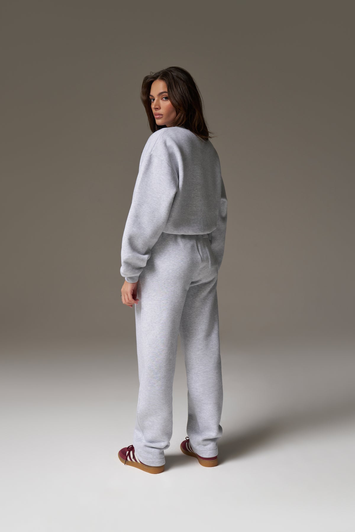 EMBROIDERED CREST SWEATSHIRT - GREY MARL