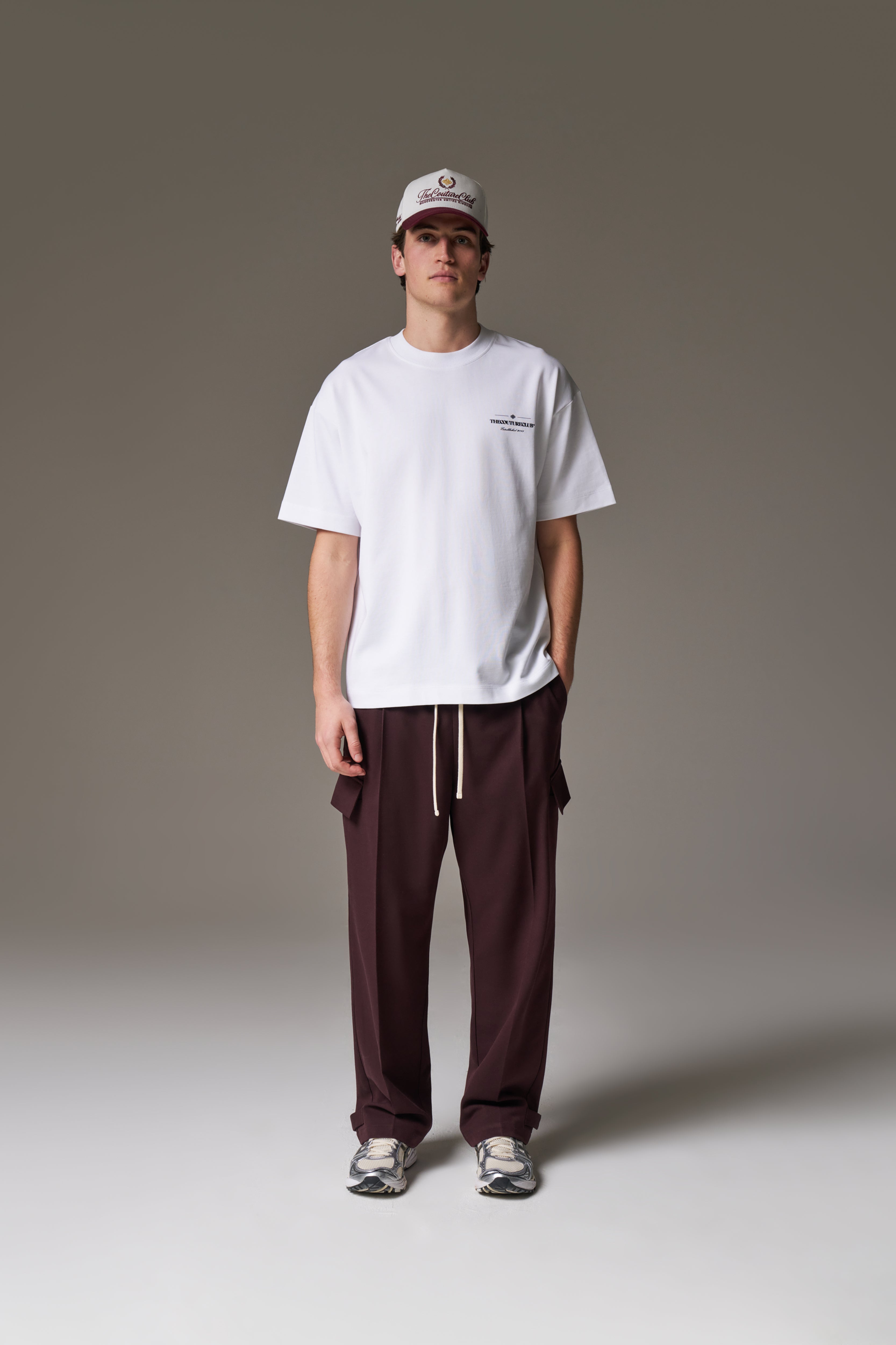 PLEATED WIDE LEG TROUSER - BURGUNDY