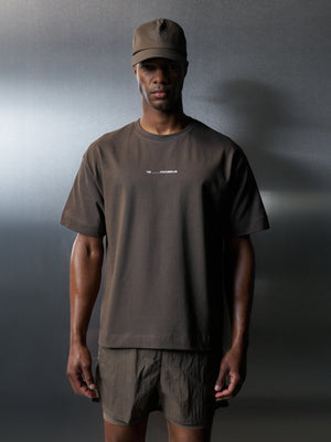 LUXURY IN MOTION GRAPHIC T-SHIRT - BROWN