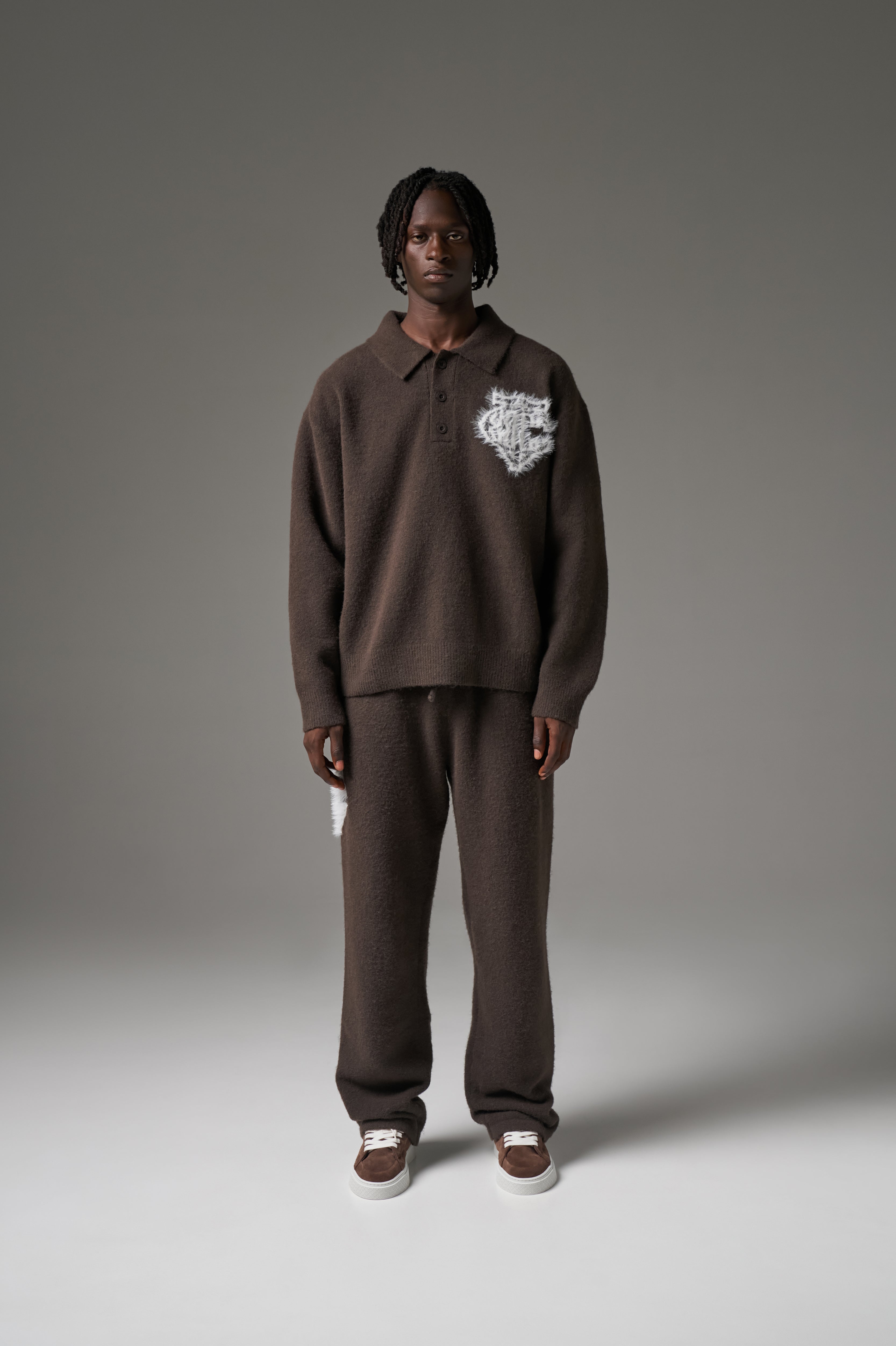 MONOGRAM FLUFFY KNIT POLO - BROWN