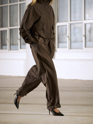 BARREL LEG SHELL TROUSERS - BROWN