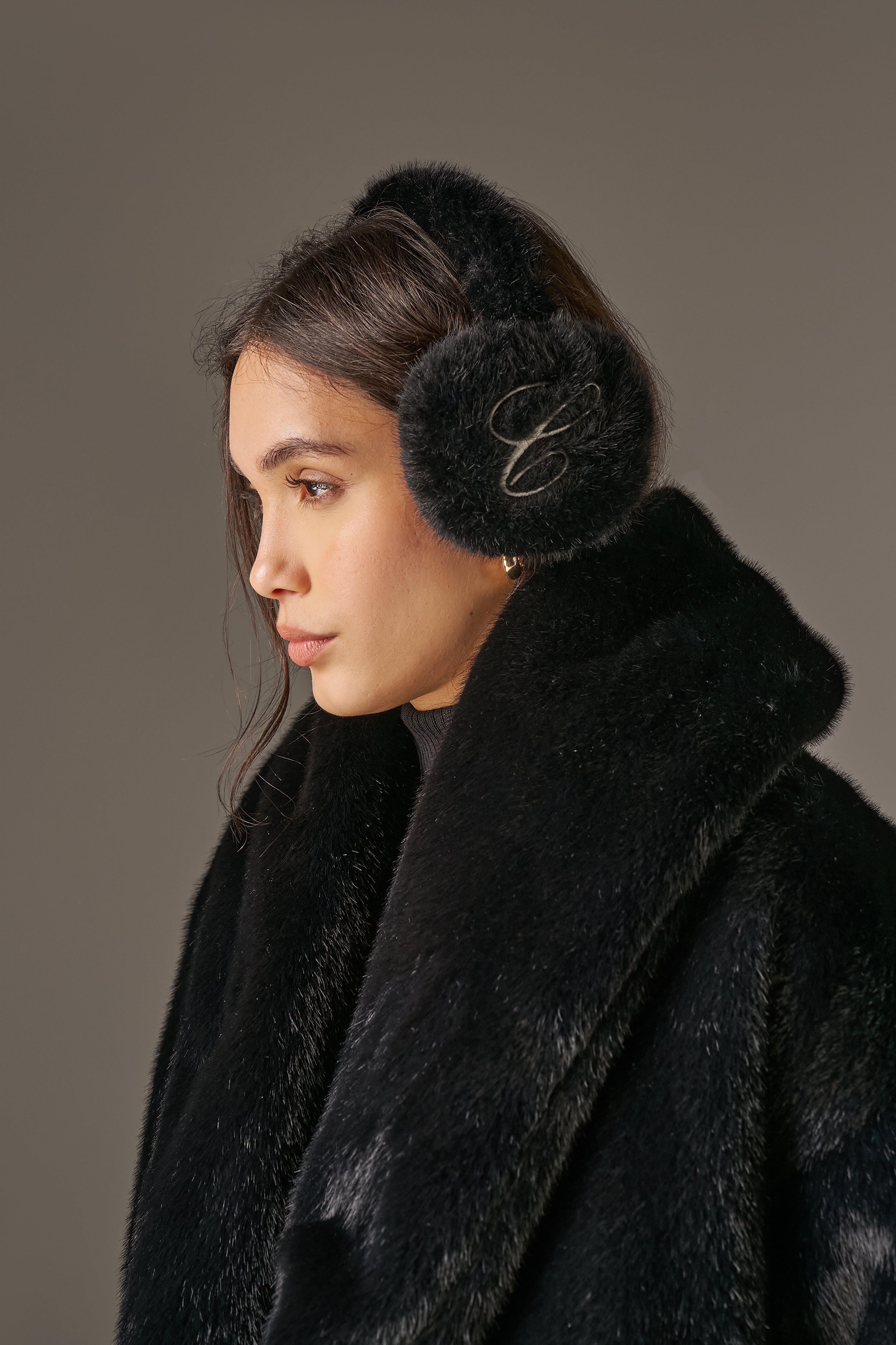 FAUX FUR SINGLE SCRIPT EARMUFFS - BLACK