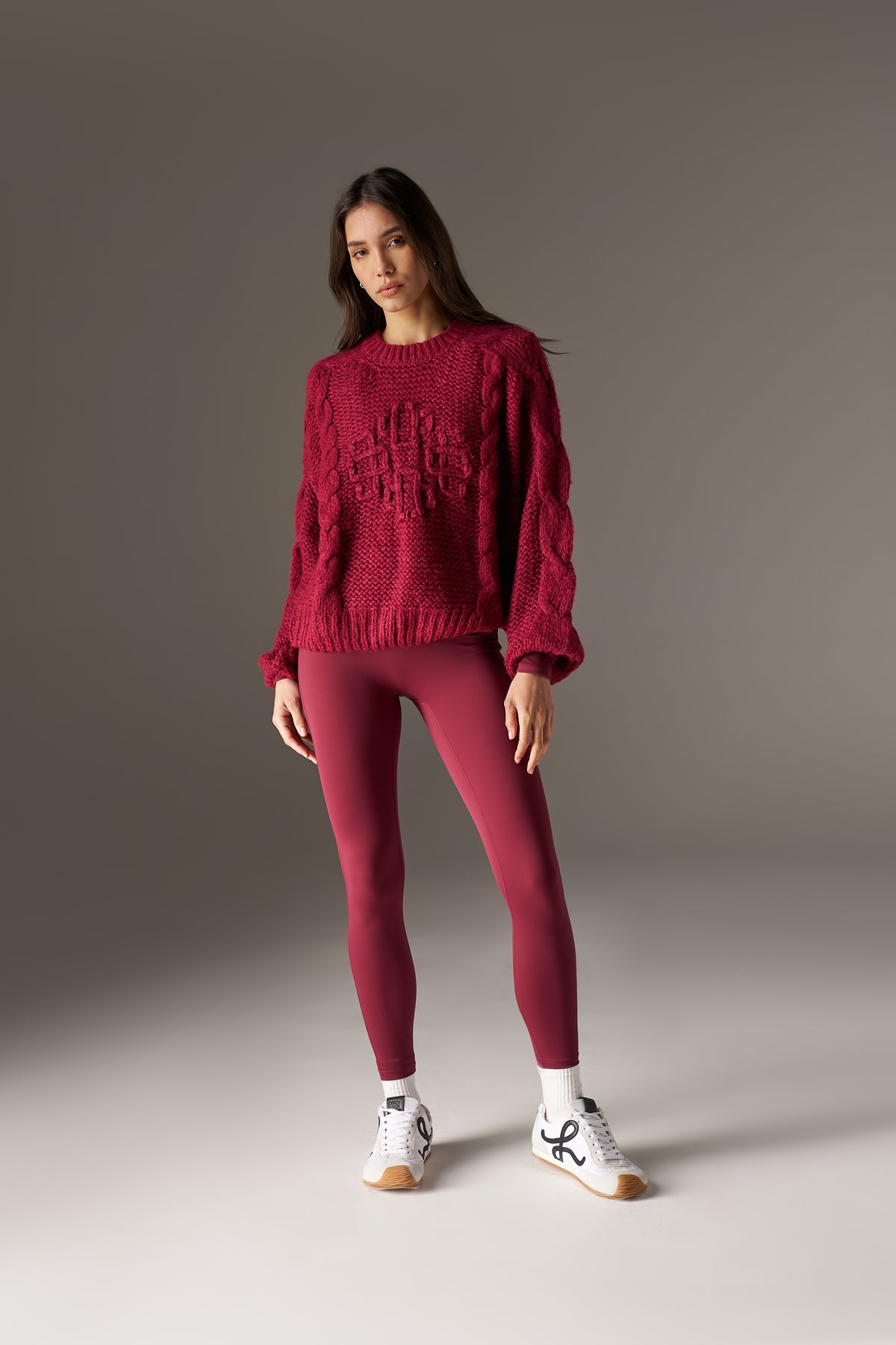 EMBLEM PLAITED OVERSIZED KNIT JUMPER - BURGUNDY