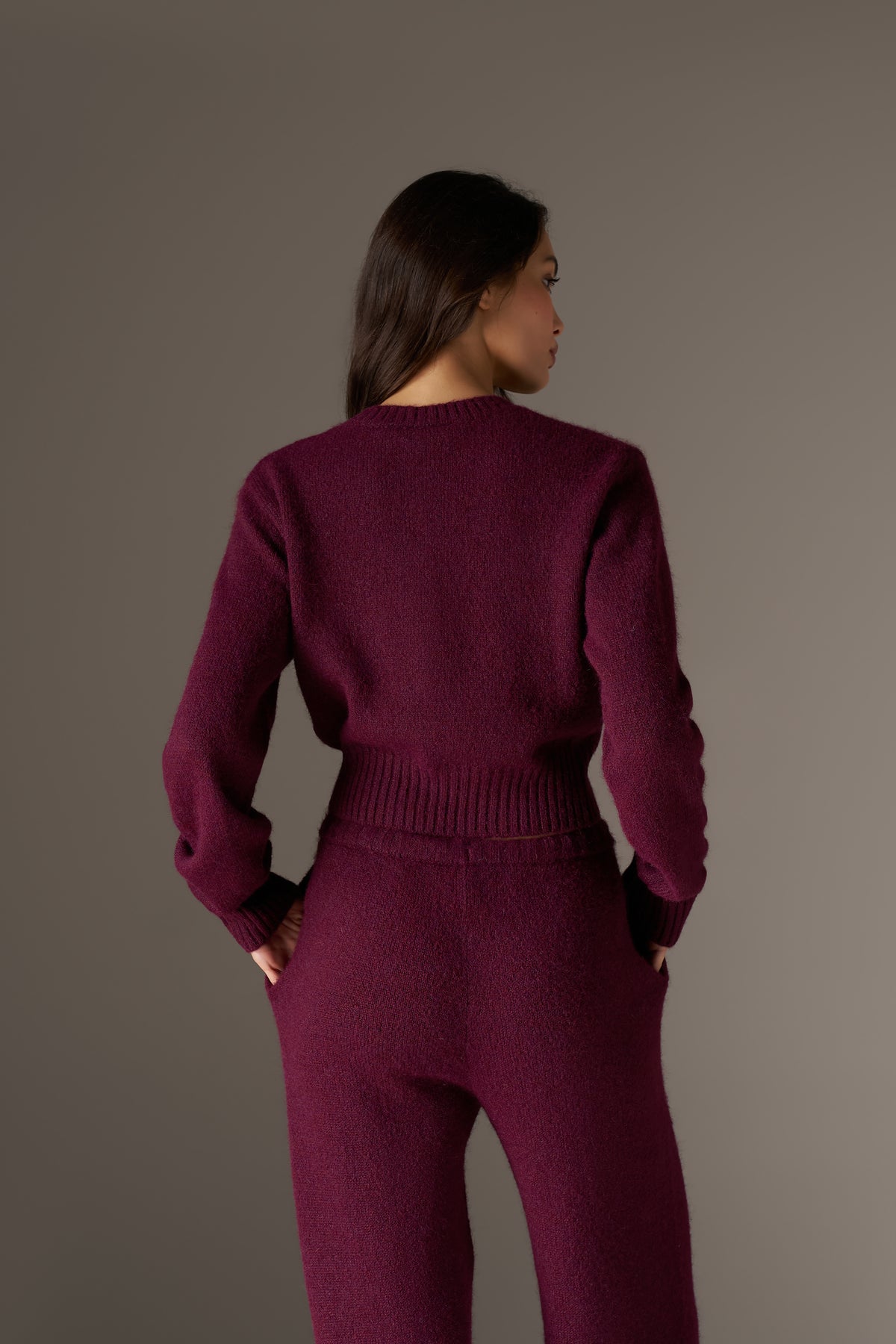 EMBLEM EMBROIDERED KNIT CROP CARDIGAN - PLUM