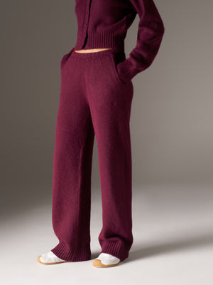 EMBLEM EMBROIDERED KNIT JOGGERS - PLUM