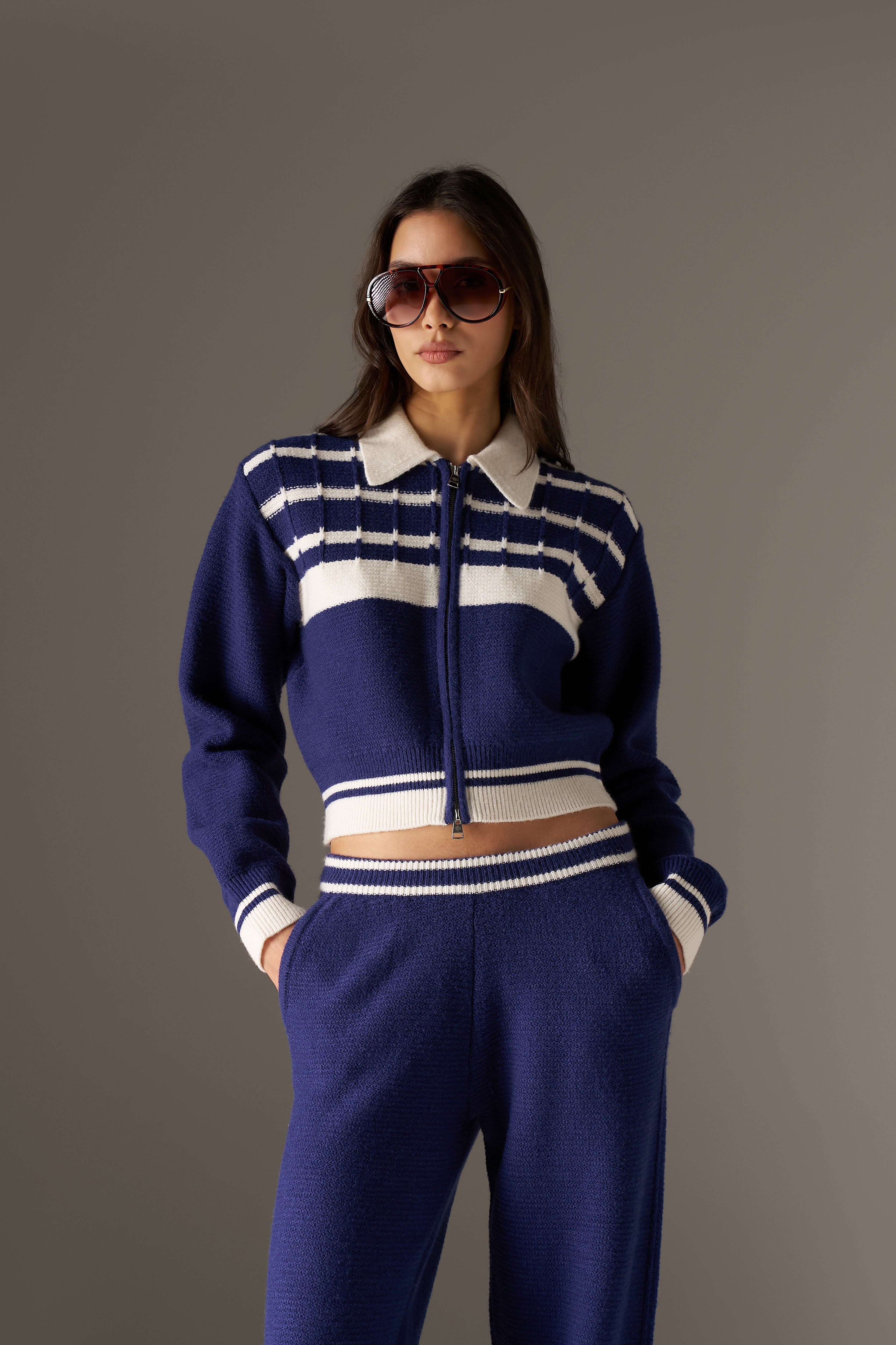 CONTRAST STRIPE KNITTED ZIP THROUGH - NAVY