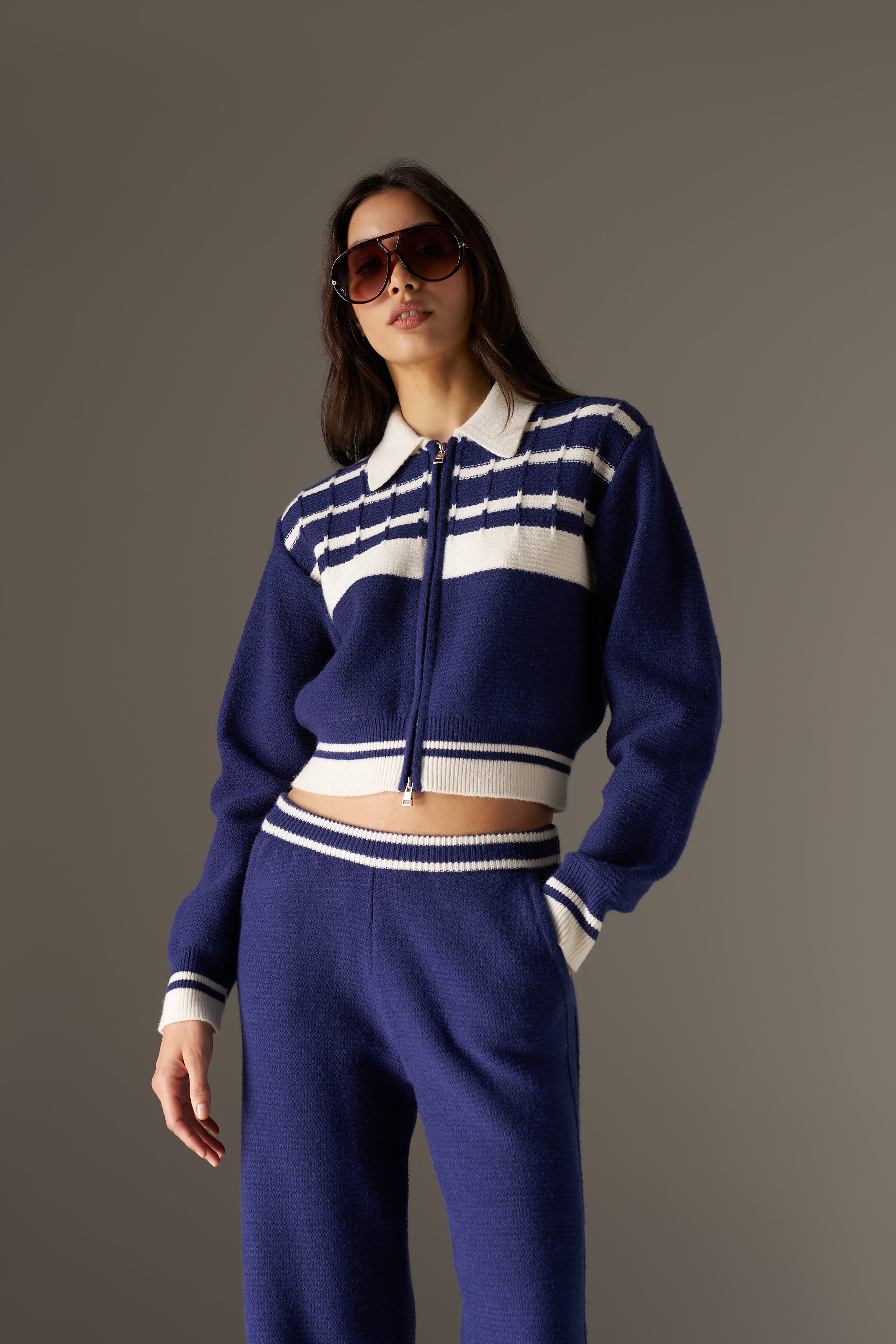 CONTRAST STRIPE KNITTED ZIP THROUGH - NAVY