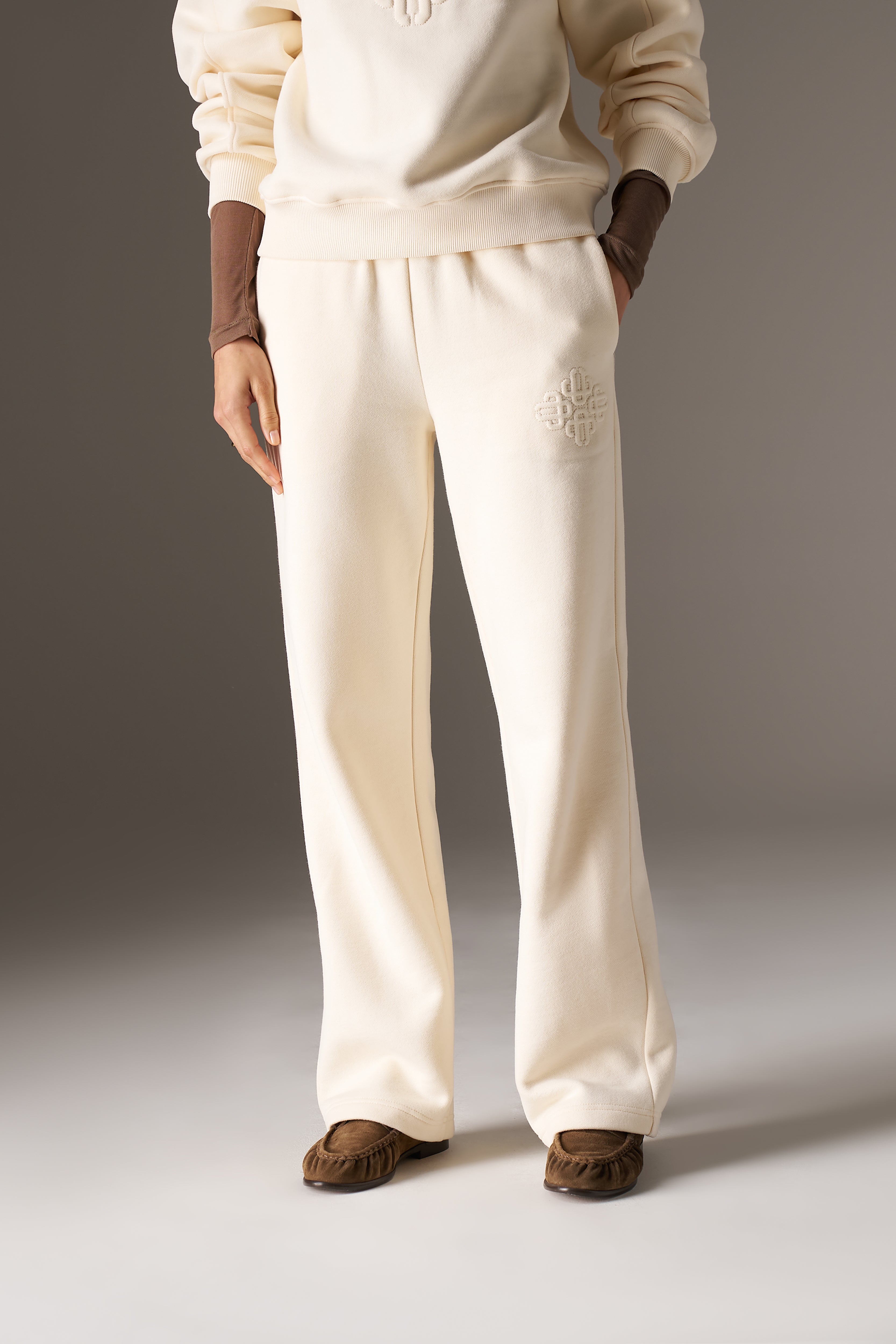RAISED EMBLEM JOGGERS - BUTTERMILK