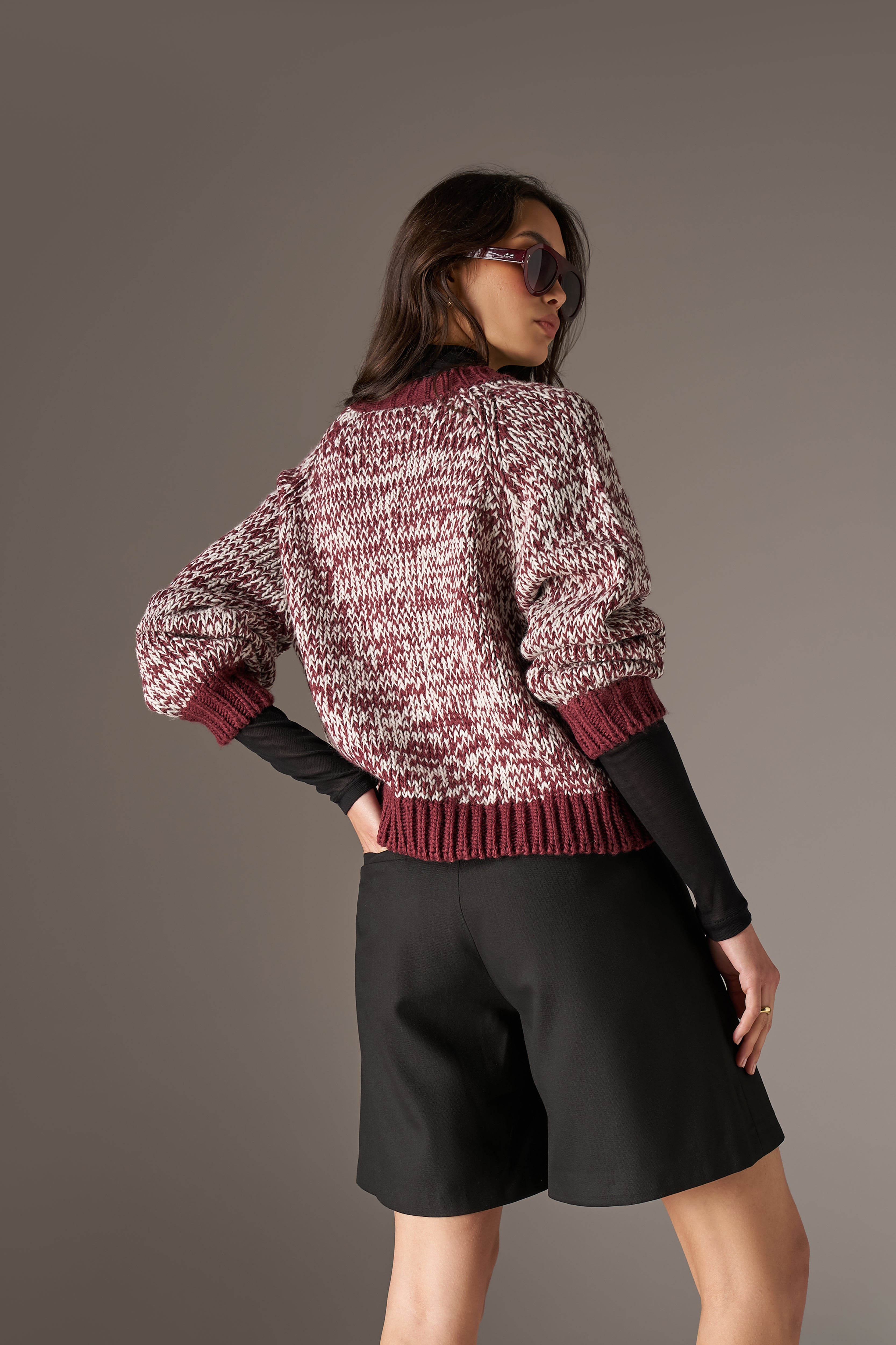 EMBLEM MIXED YARN OVERSIZED KNIT JUMPER - BURGUNDY